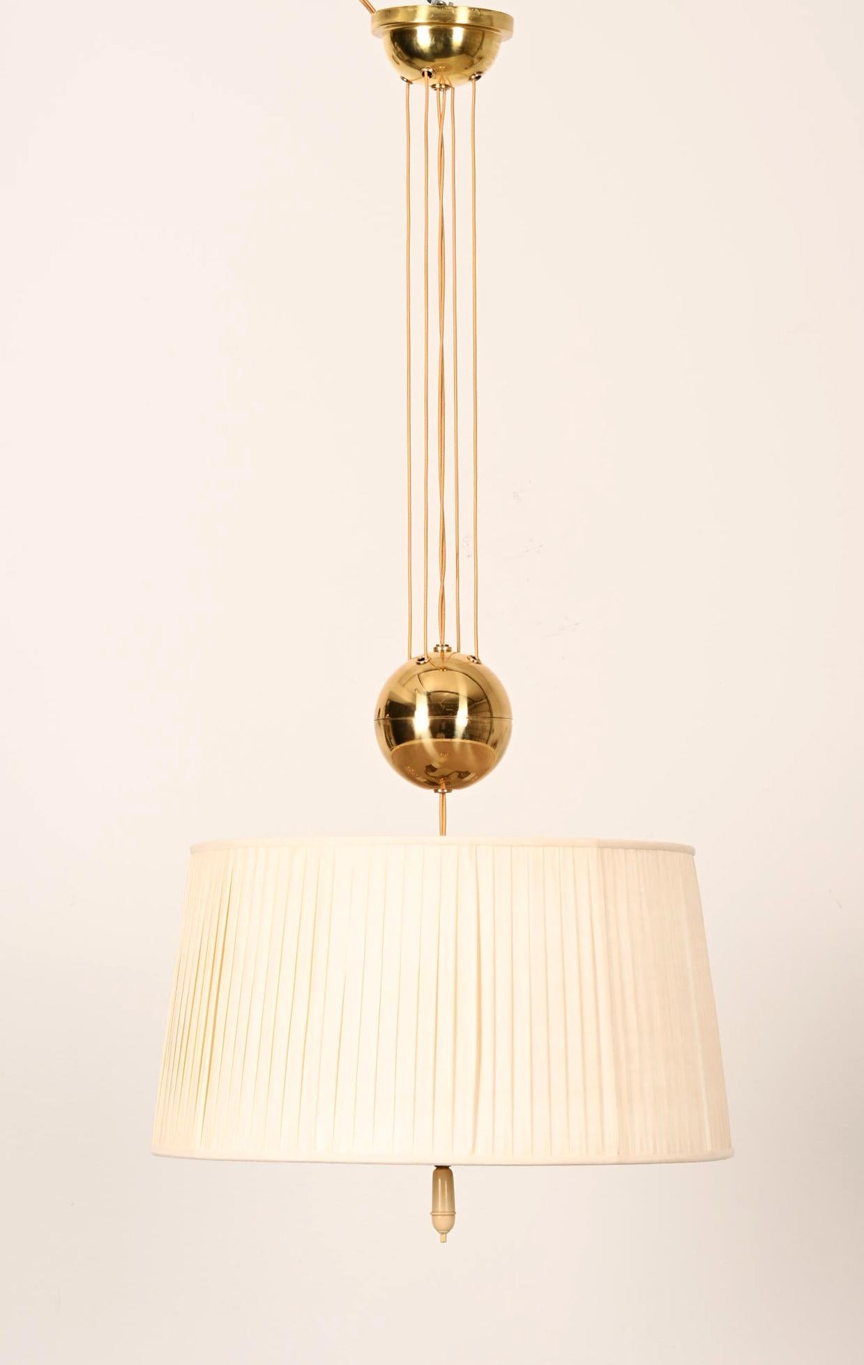 Rare Counterweight Silk Pendant Light Chandelier by Josef Frank in vendita 2