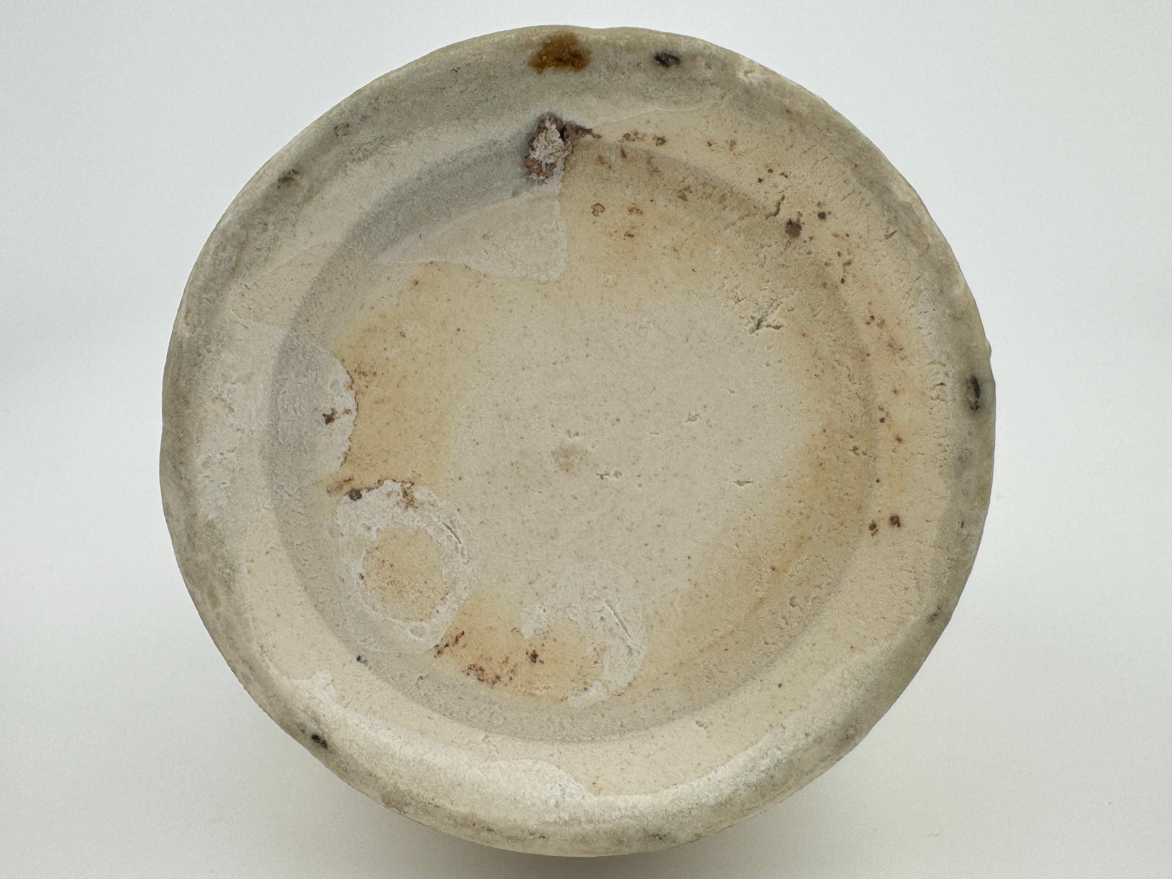 Seltene cremefarbene glasierte Kanne und Deckel, Song Dynasty (960~1279) im Angebot 5