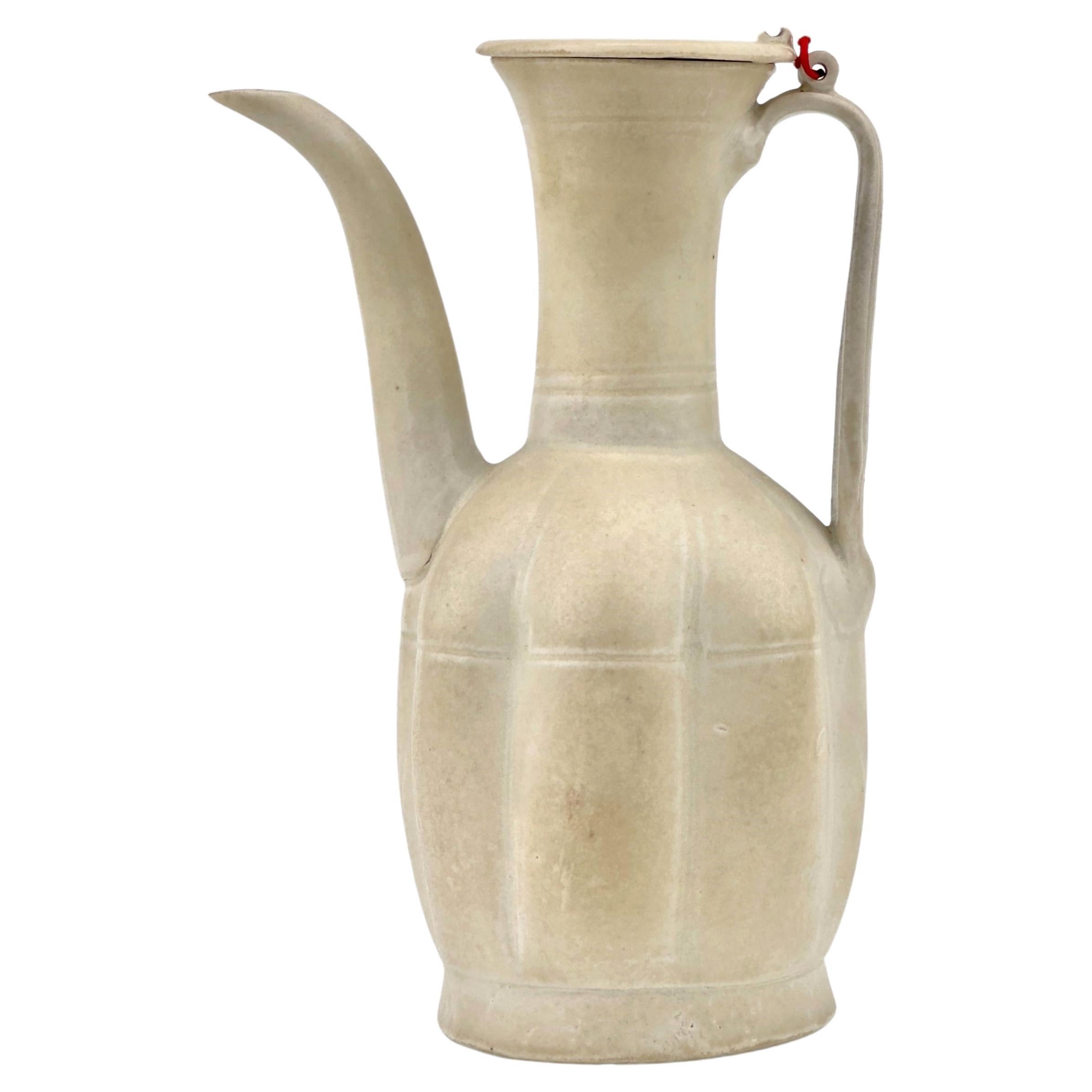 Rare Cream Glazed Ewer and Cover, Song Dynasty (960~1279) For Sale