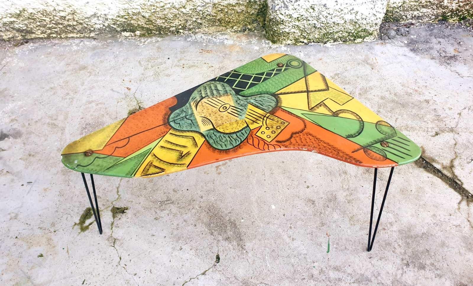 Metal Rare Cubisem Tripod Coffee Table, Picasso Guitar Painting, France 60s For Sale