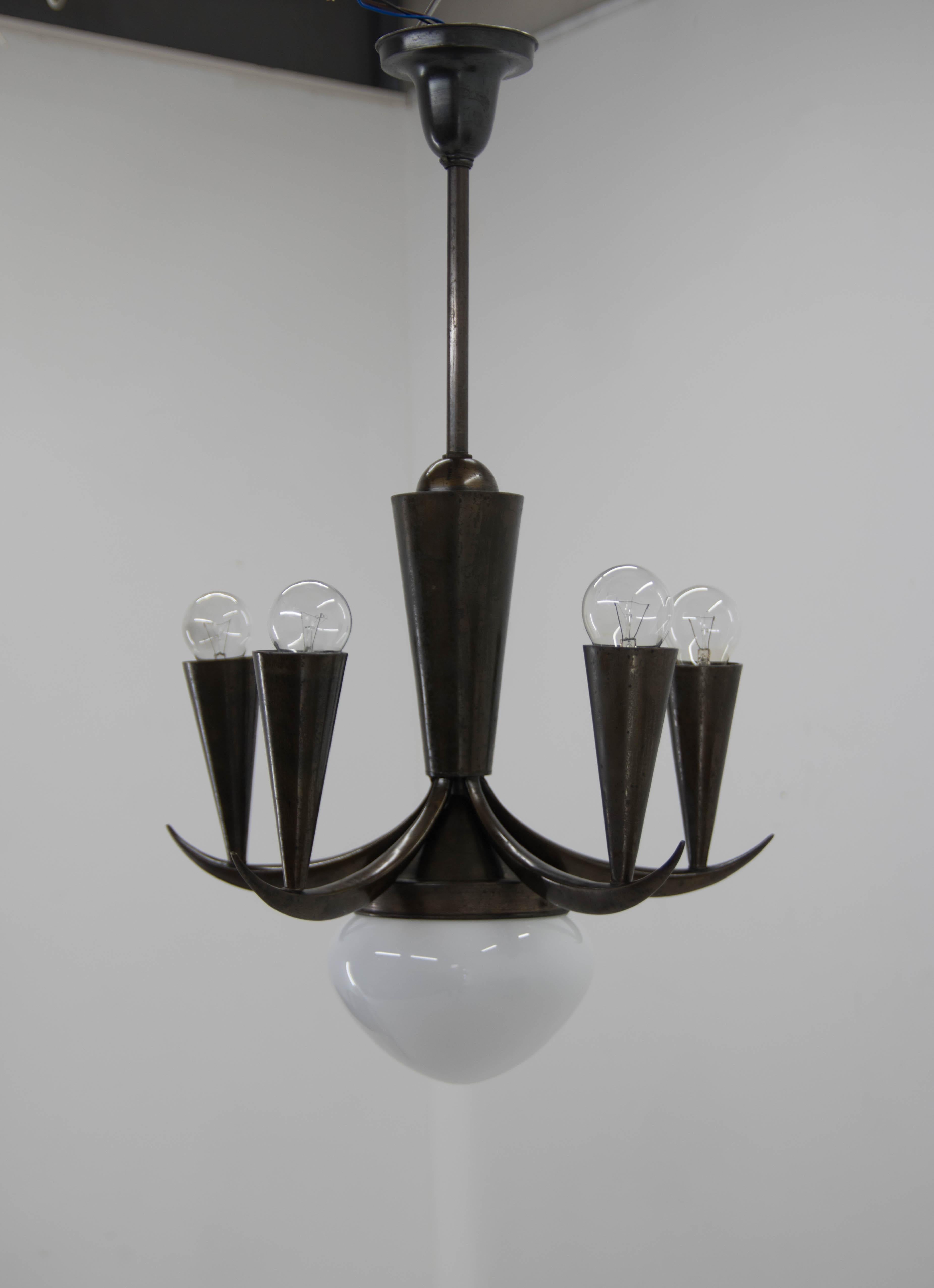 Rare Cubistic Chandelier by IAS, 1910s In Good Condition For Sale In Praha, CZ