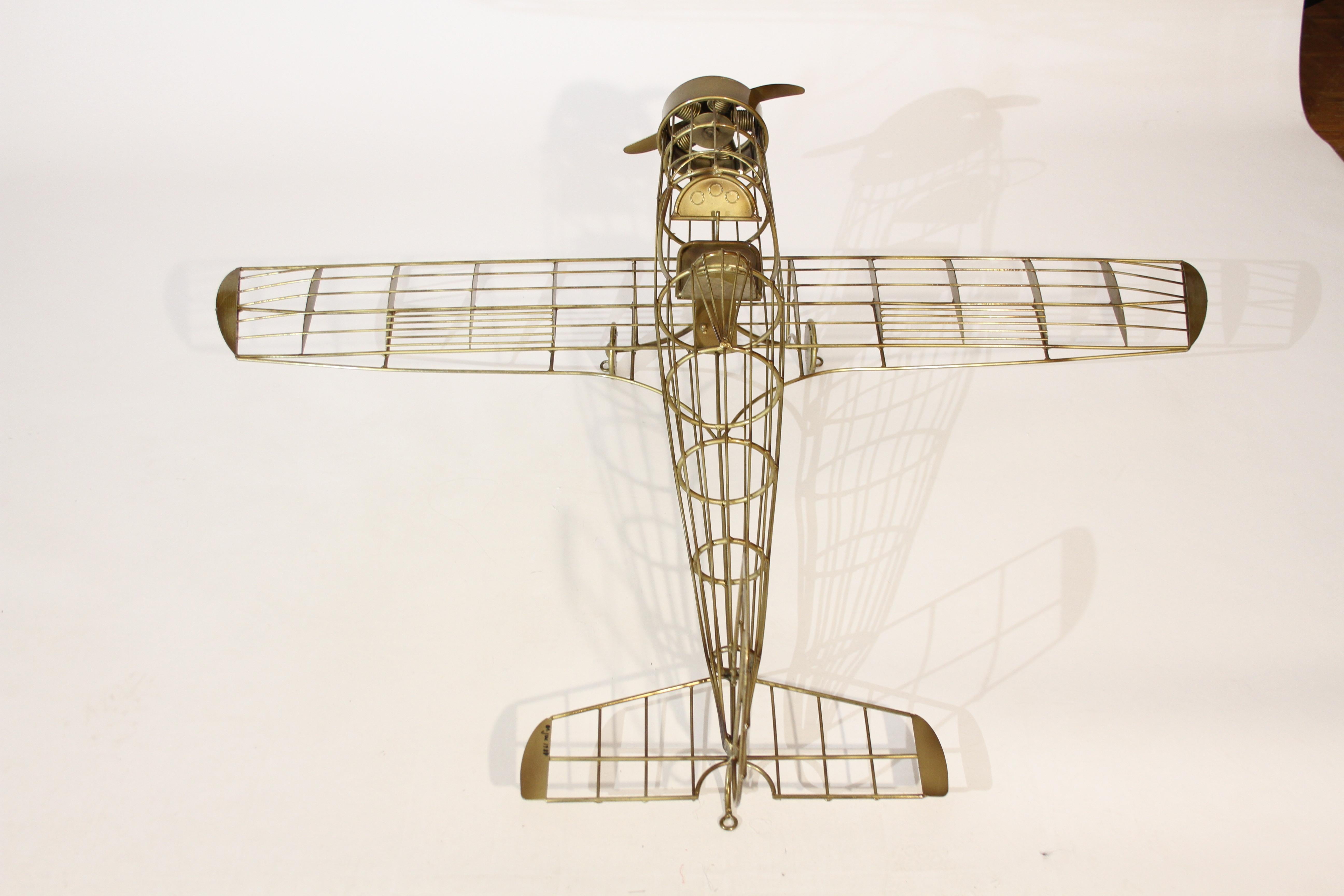 airplane sculpture