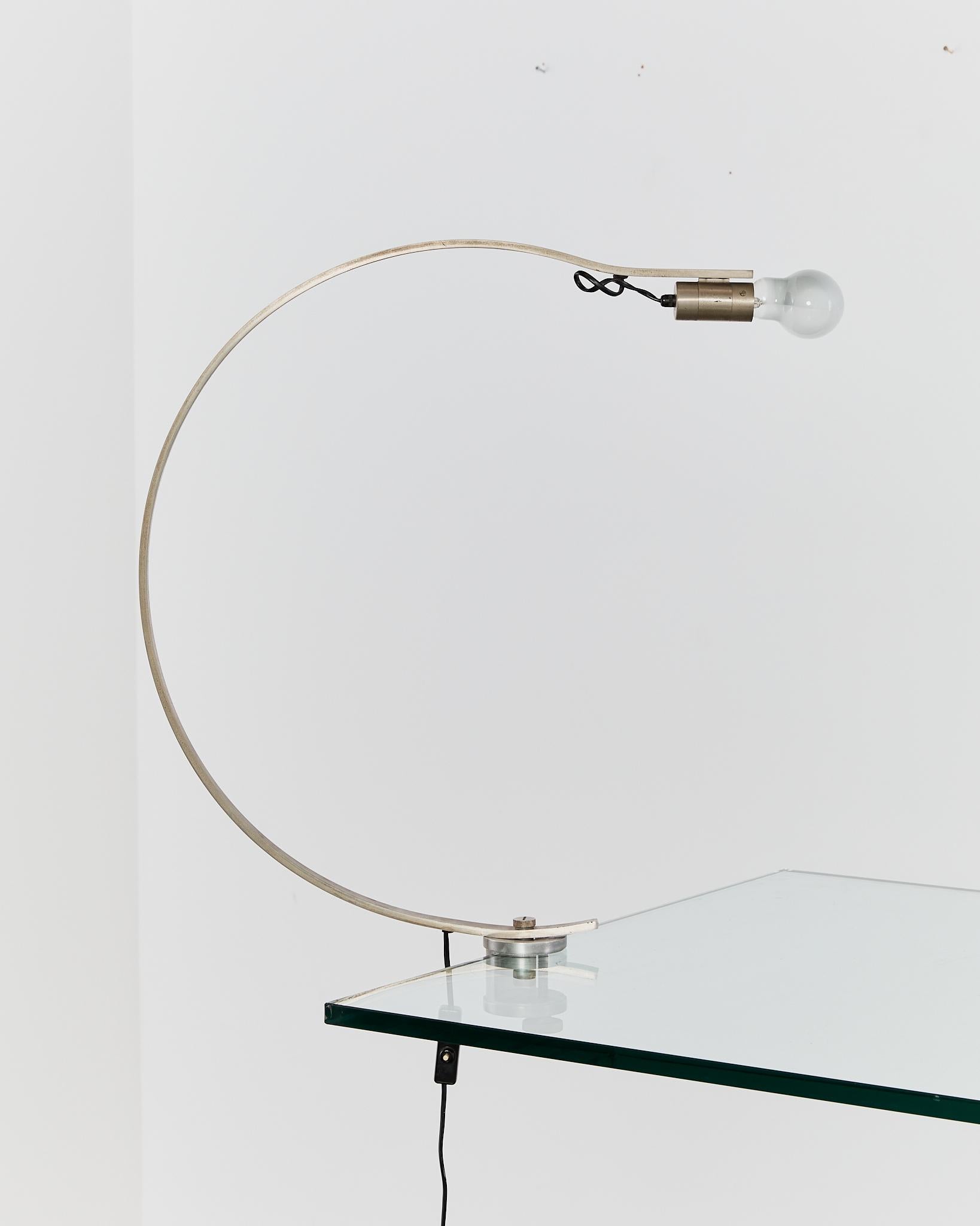 20th Century Rare curved 'Witch' lamp by Alonso Cagozzi for Philips with mechanical clamp