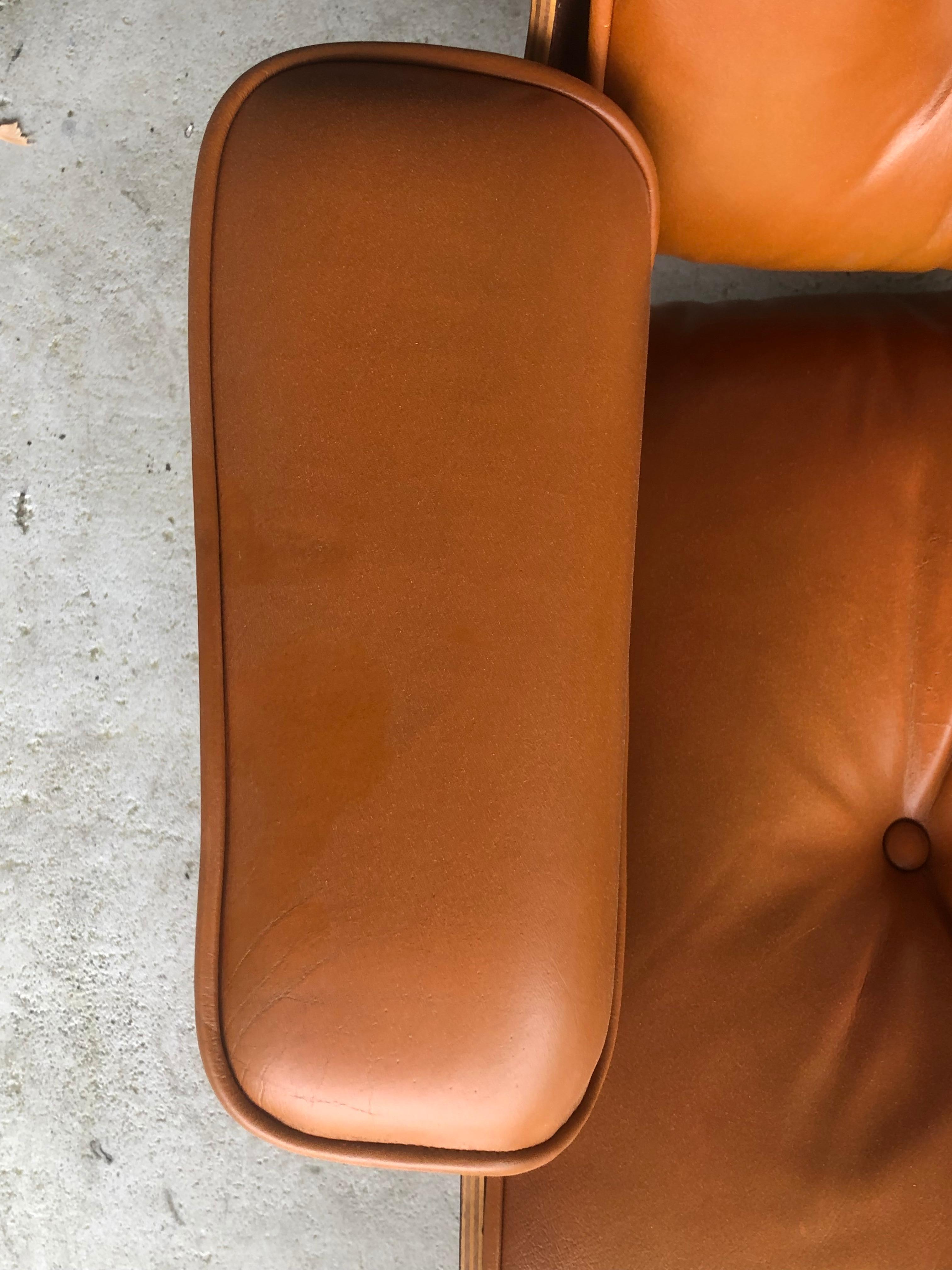 Mid-Century Modern Rare Custom Herman Miller Eames Lounge Chair and Ottoman in Burnt Orange