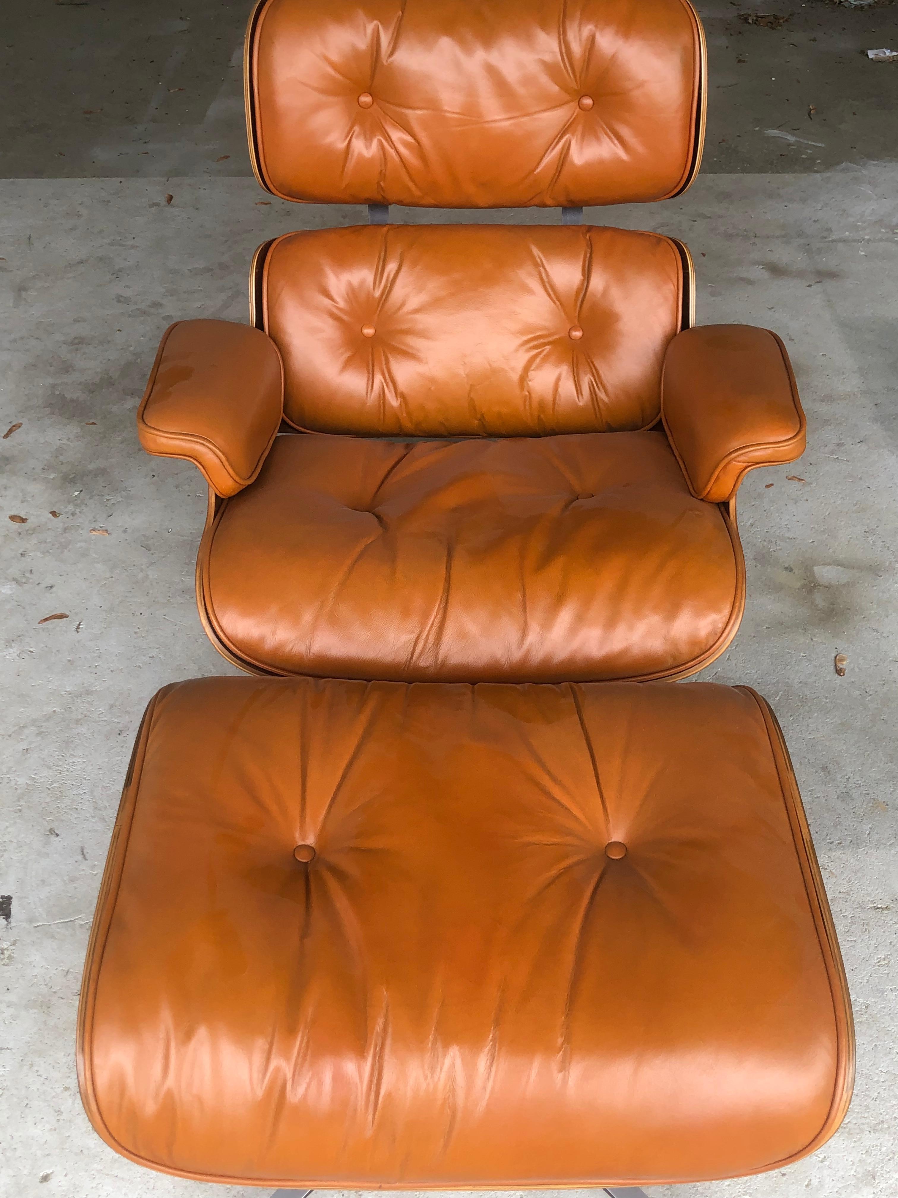 Rare Custom Herman Miller Eames Lounge Chair and Ottoman in Burnt Orange In Good Condition In Brooklyn, NY