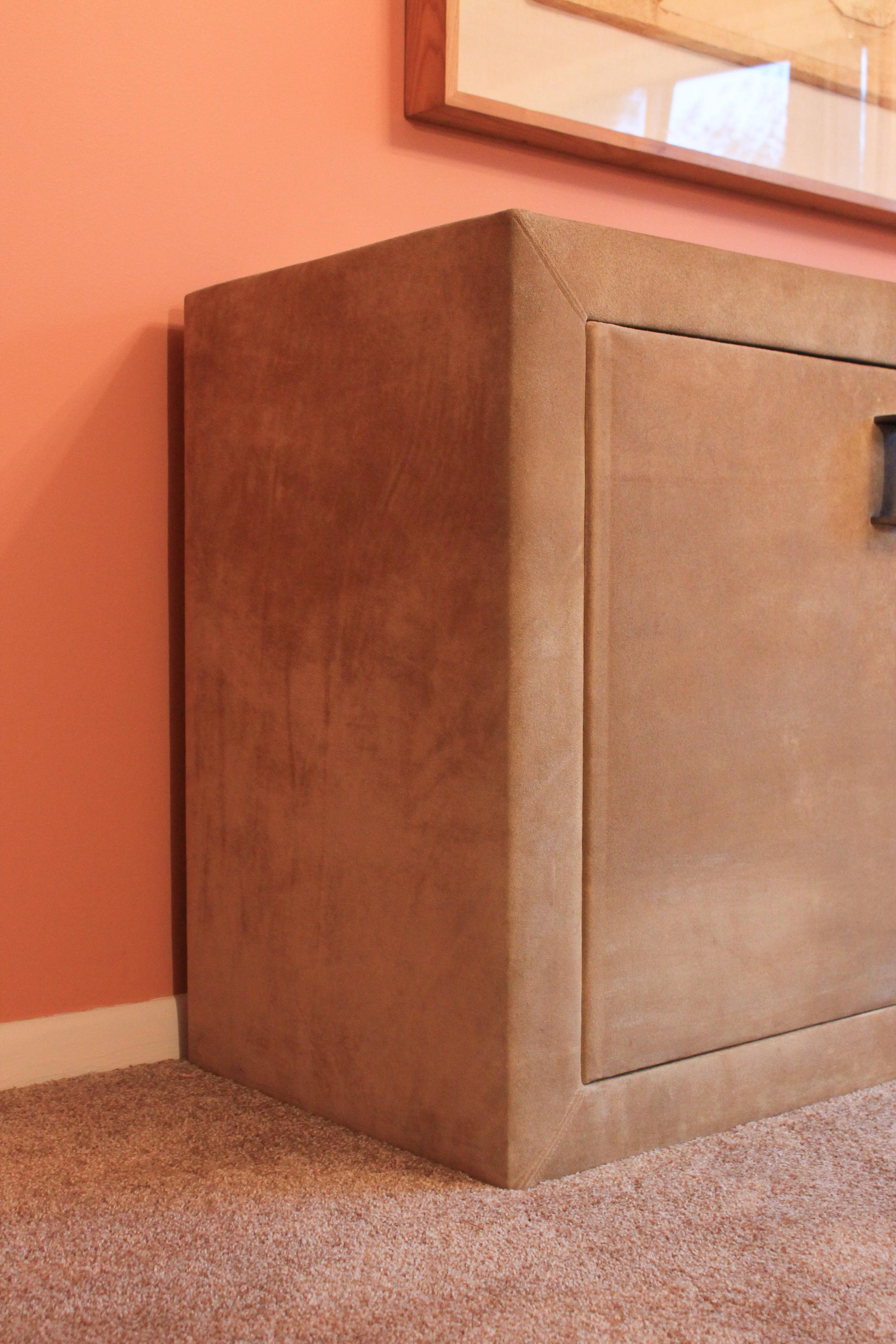 American Rare Custom Order Paul Evans Leather & Steel Cabinet or Credenza Late 1970s For Sale
