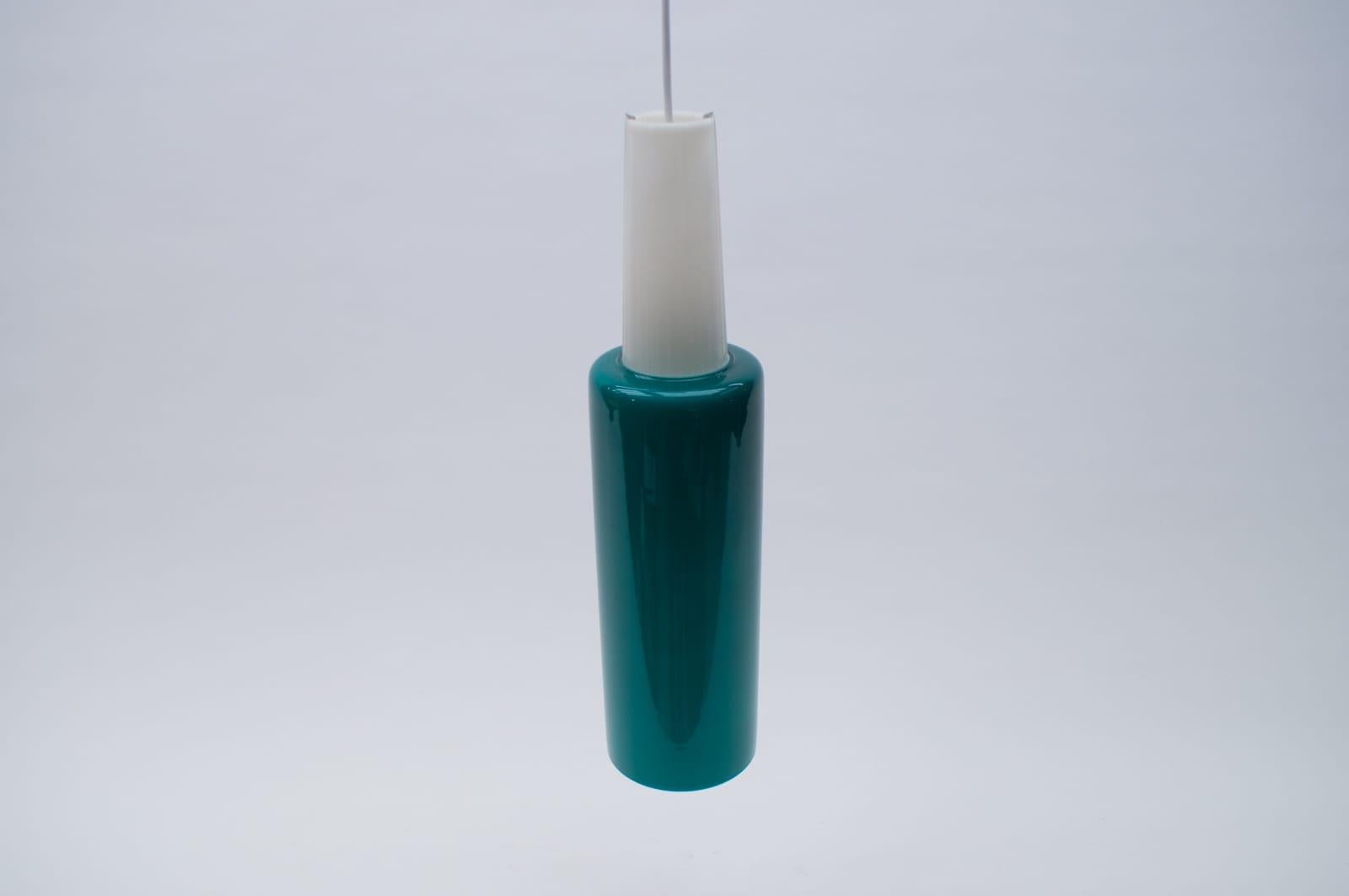 Rara lampada cilindrica in vetro color petrolio, anni '60 In condizioni buone in vendita a Nürnberg, Bayern