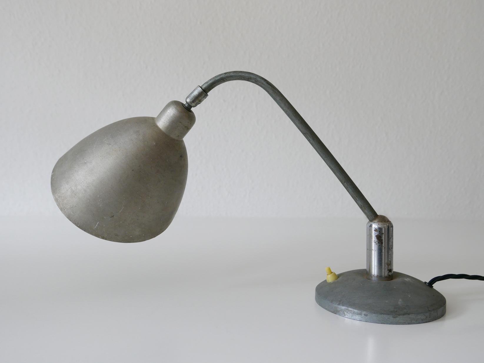 Rare Czech Functionalist or Bauhaus Table Lamp by Franta ‘Frantisek’ Anyz, 1920s In Fair Condition For Sale In Munich, DE