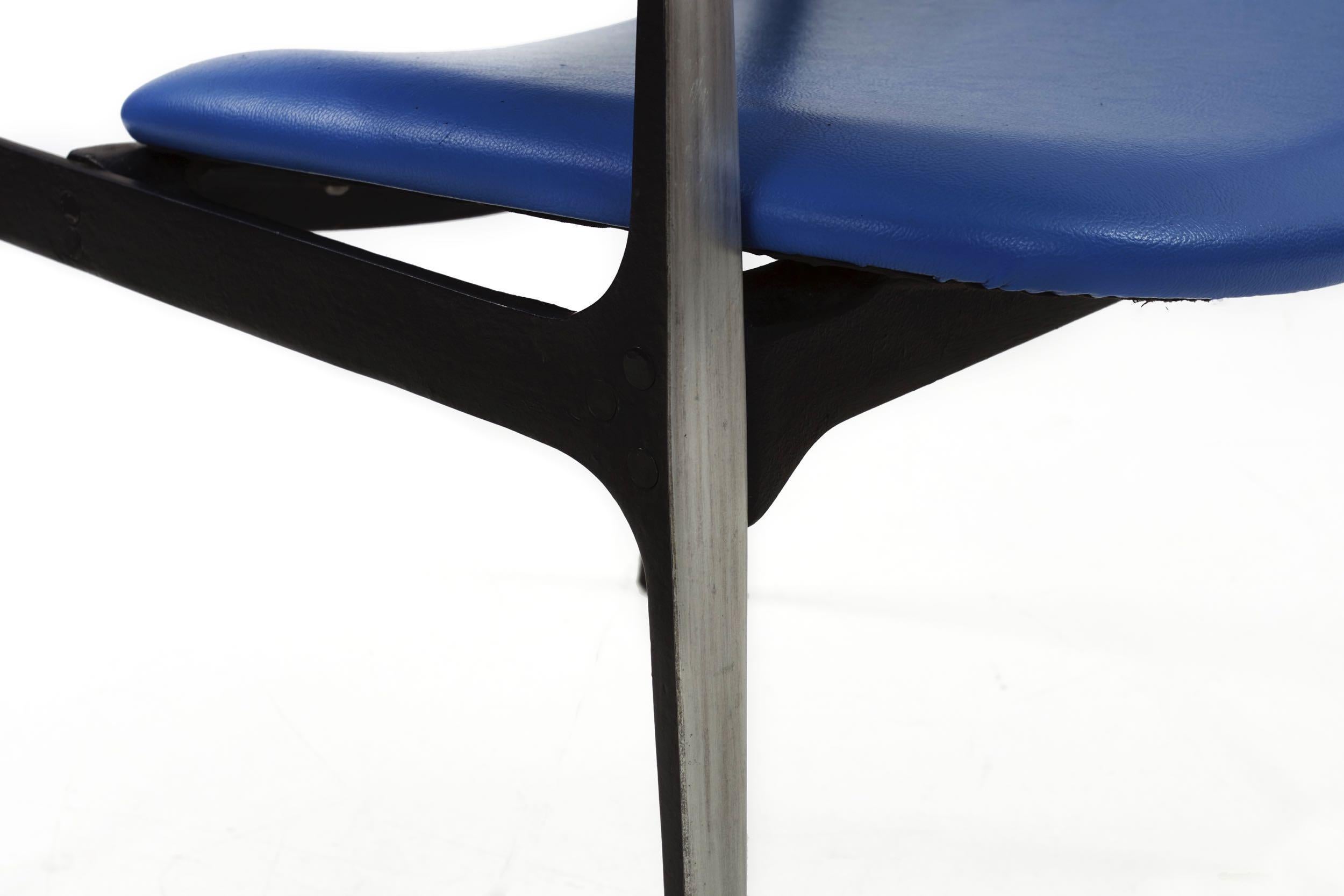 Rare Dan Johnson for Shelby Williams Walnut and Aluminum Armchair, circa 1960s In Good Condition In Shippensburg, PA