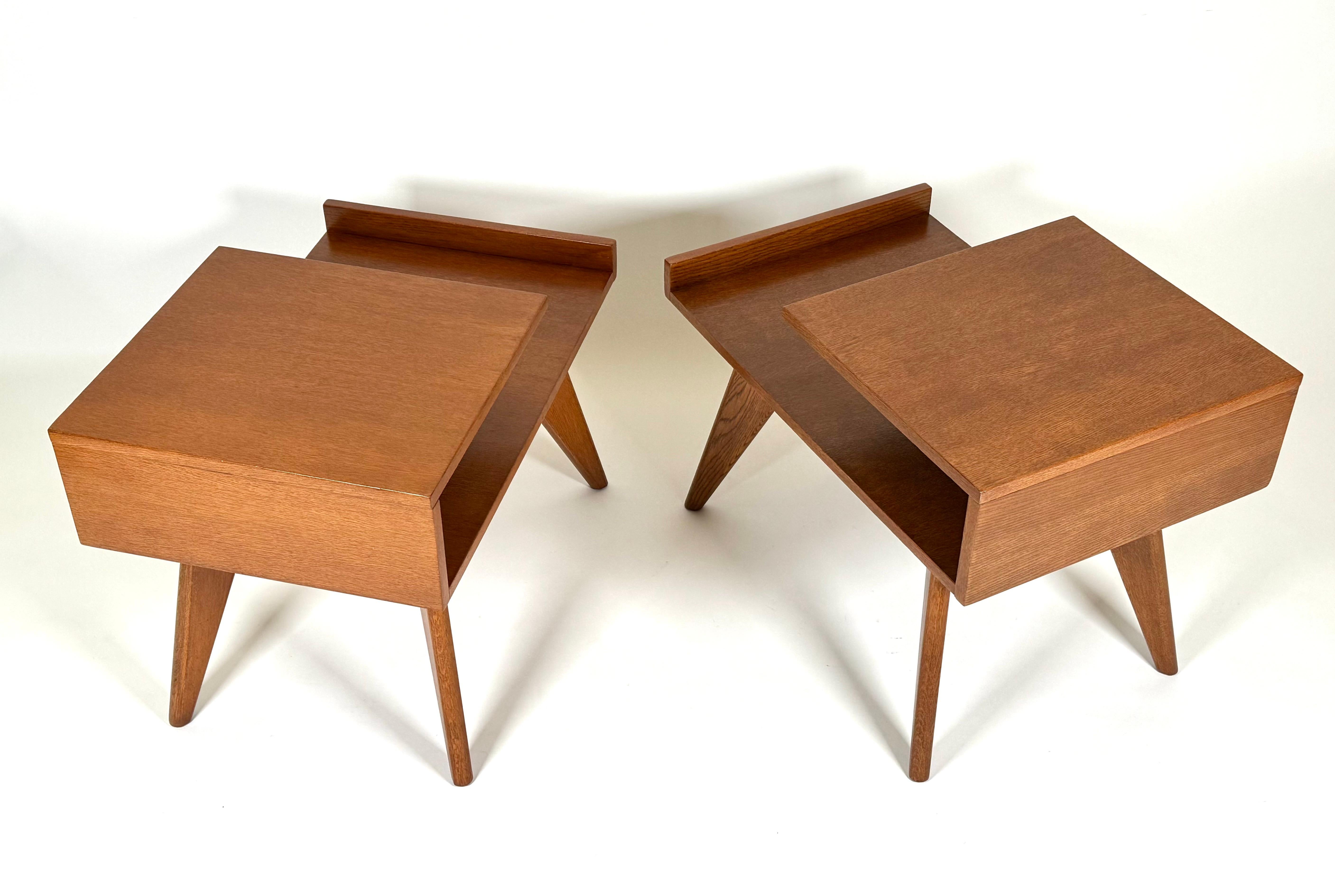 Rare Dan Johnson Side Tables for Hayden Hall Furniture In Good Condition For Sale In Oakland, CA