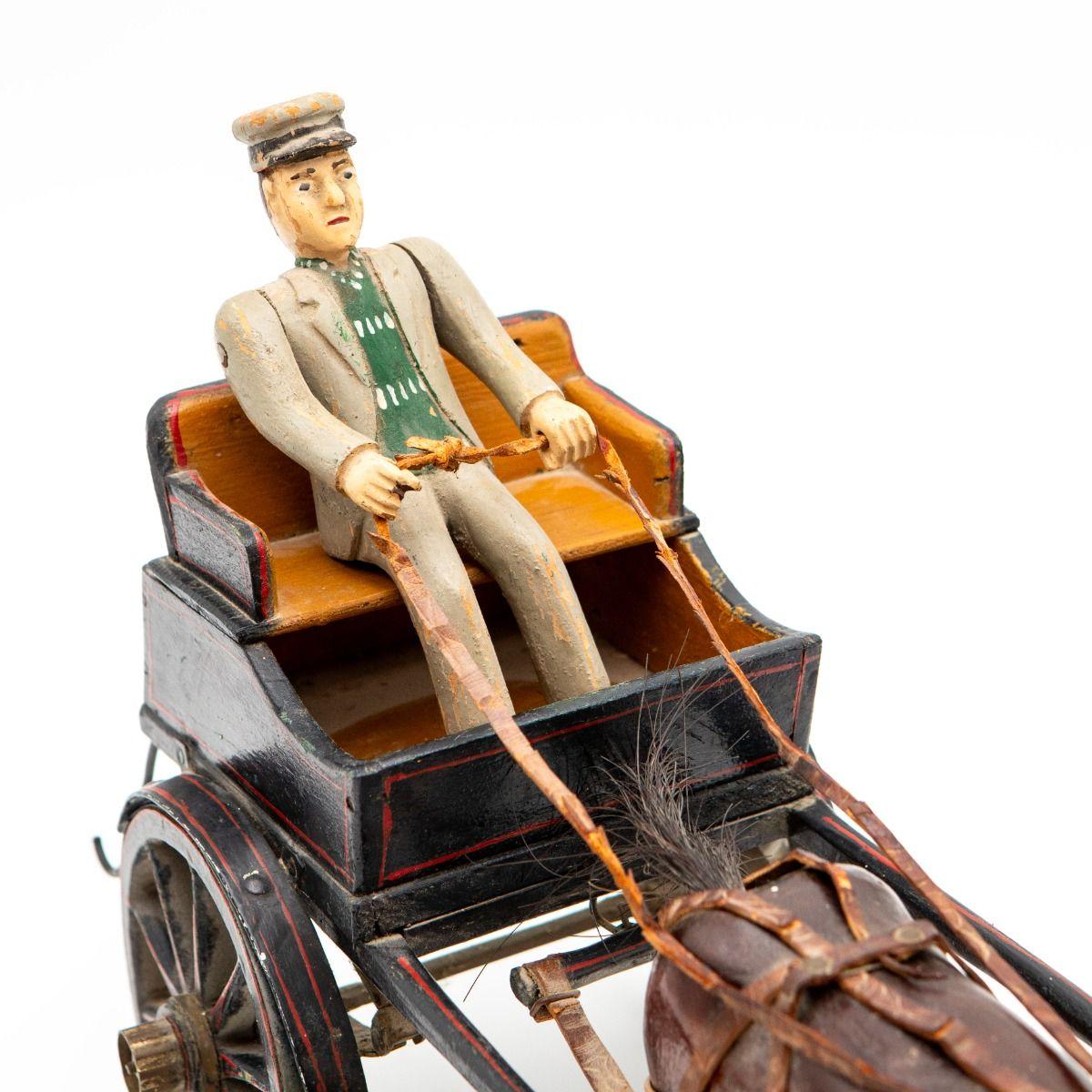 Rare voiture jouet danoise ancienne avec cocher et cheval en vente 3