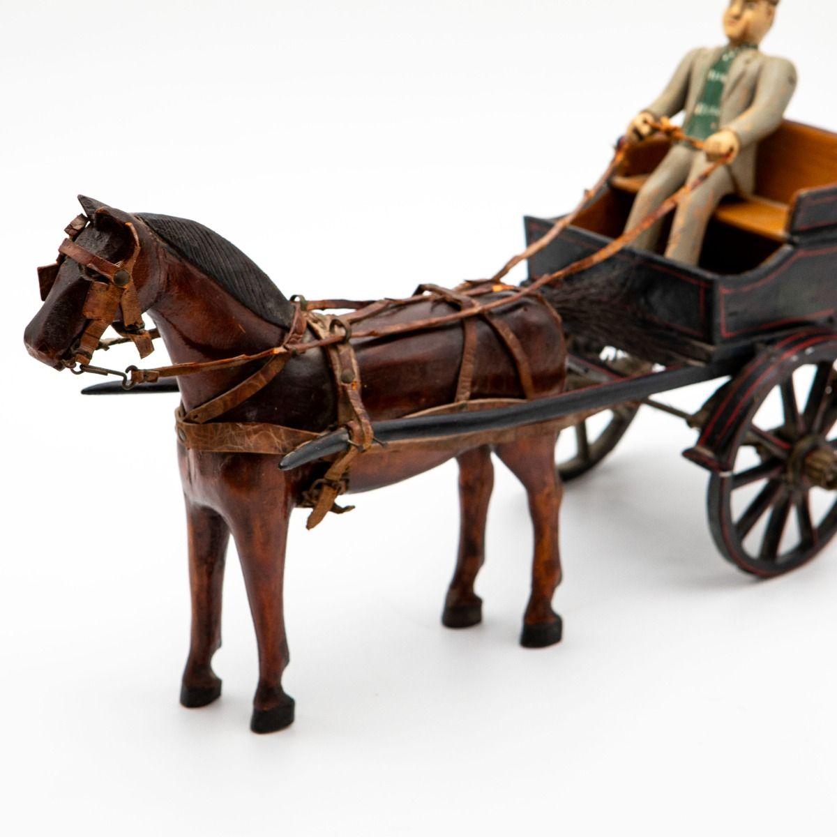 Danois Rare voiture jouet danoise ancienne avec cocher et cheval en vente