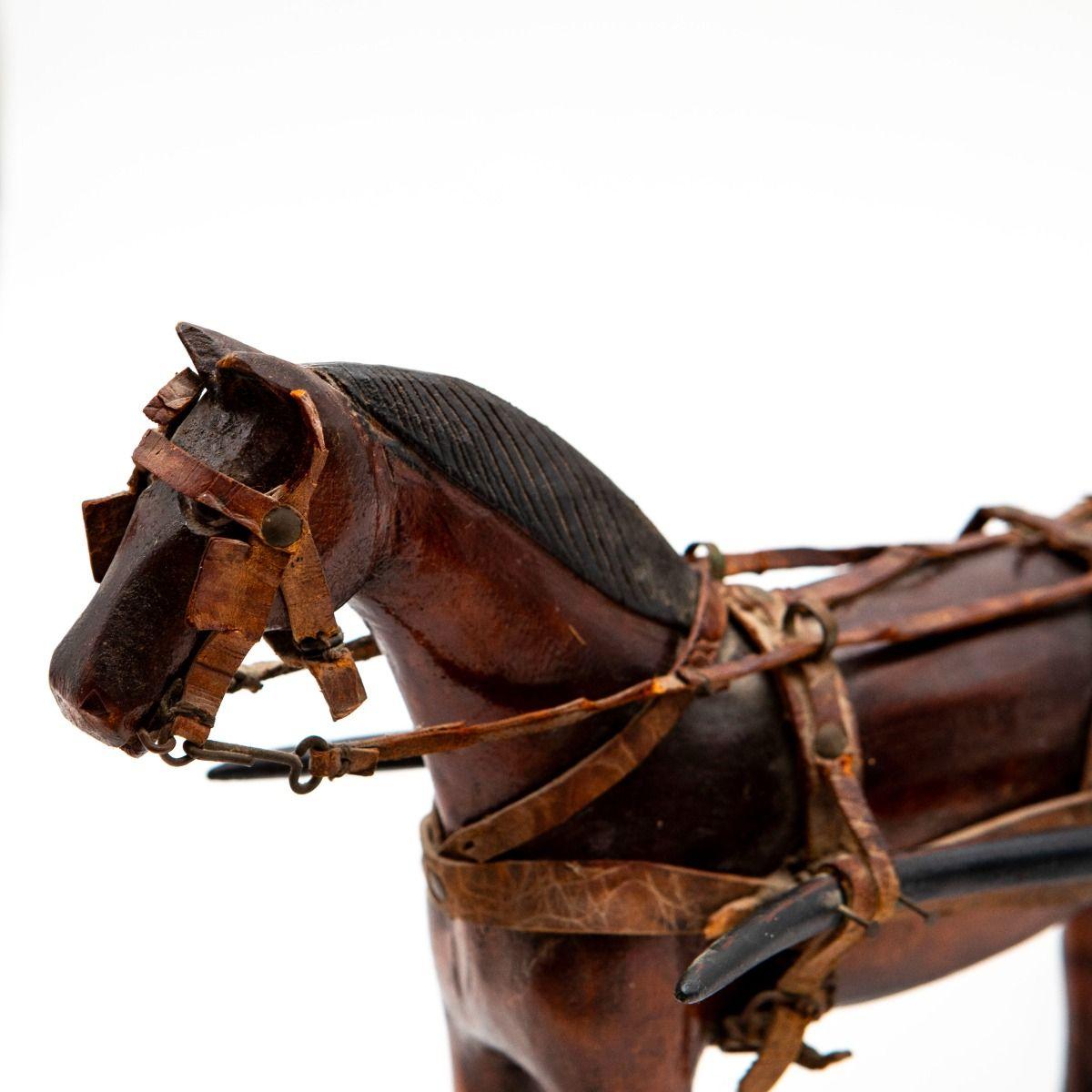 Métal Rare voiture jouet danoise ancienne avec cocher et cheval en vente