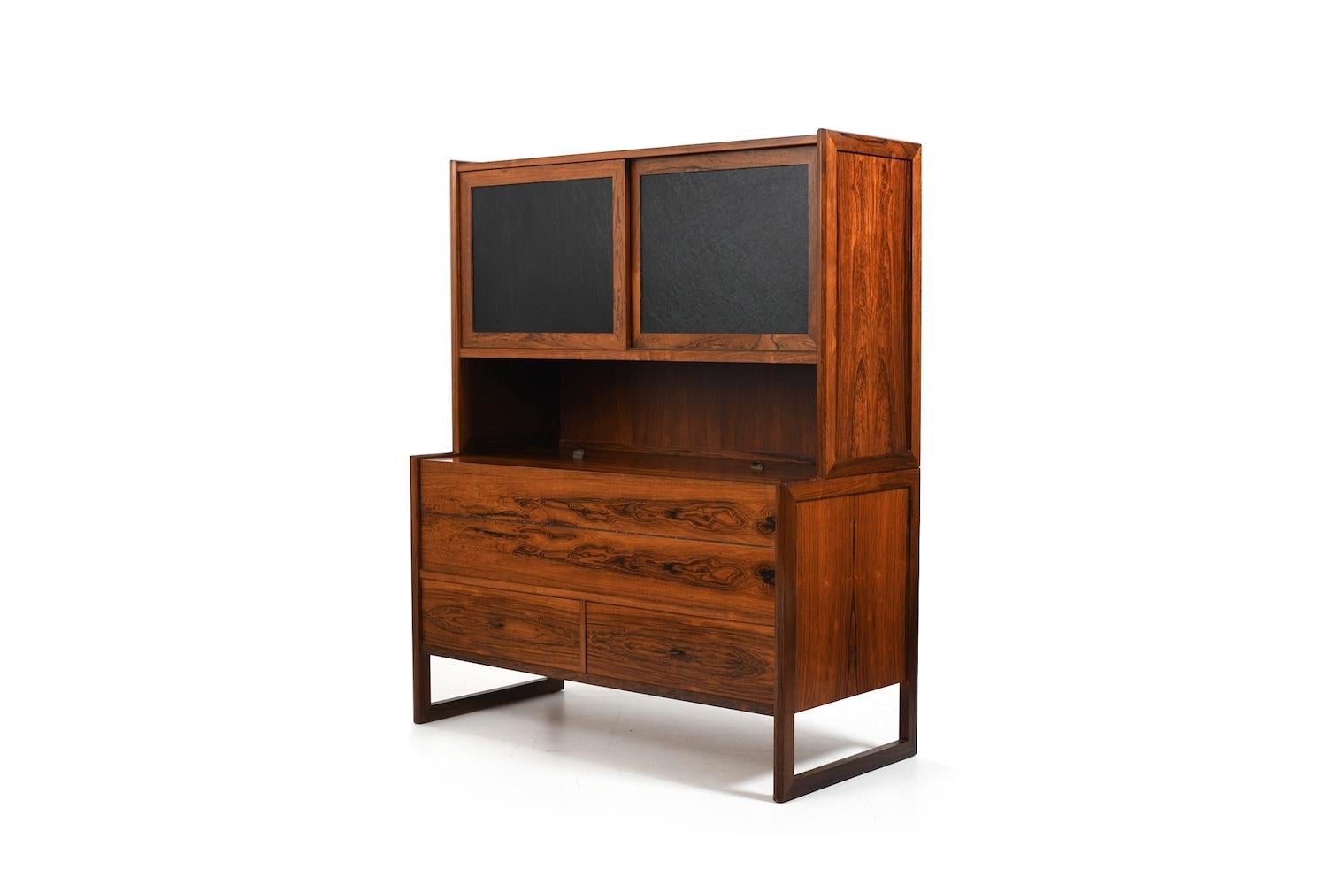Raro mobile bar danese con parti in pelle anni '60 in vendita 3