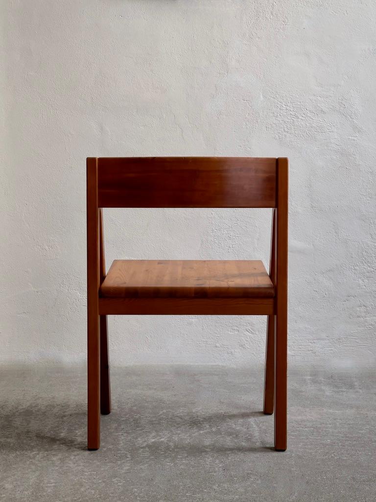 Rare Danish Chair in Solid aged Pine by Nissen & Gehl 1970, Model: Fyrkat For Sale 8