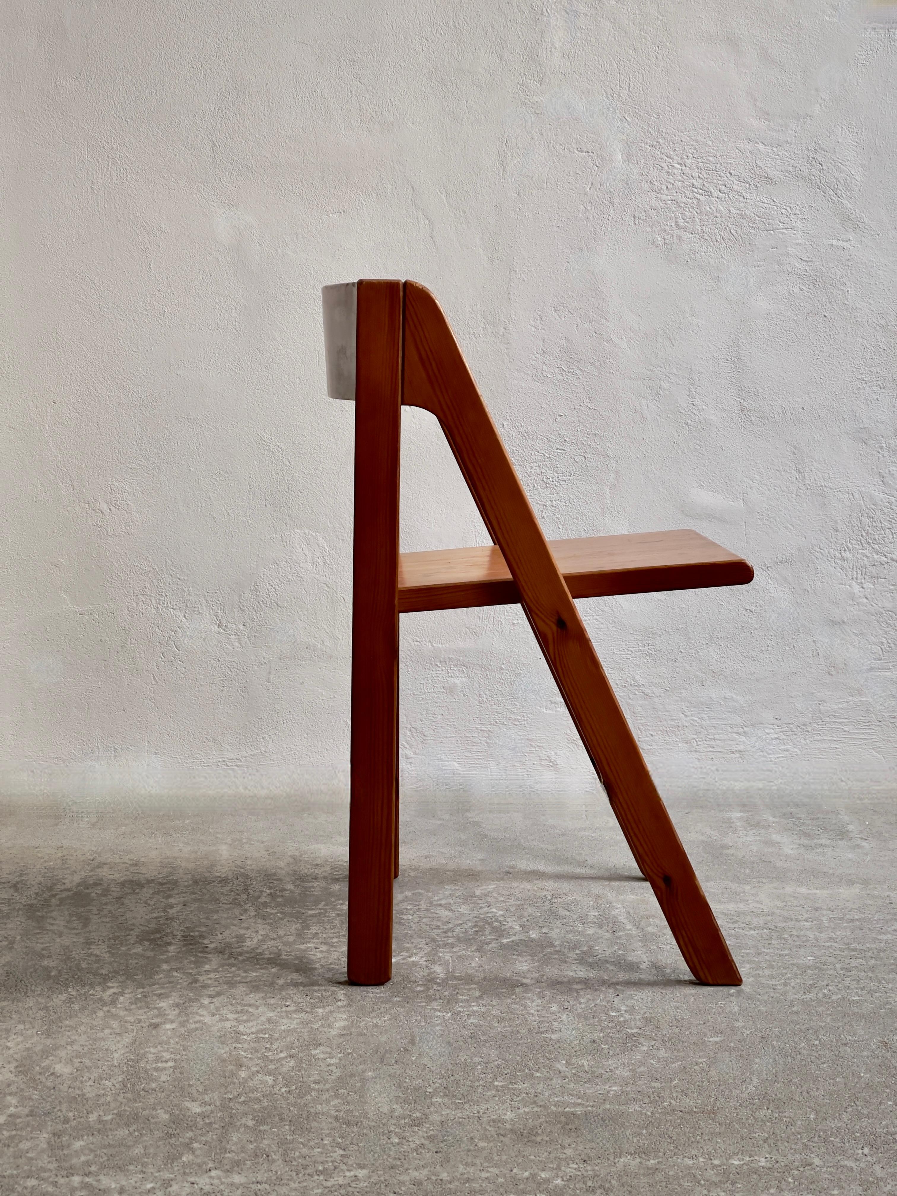 Rare Danish Chair in Solid aged Pine by Nissen & Gehl 1970, Model: Fyrkat For Sale 9
