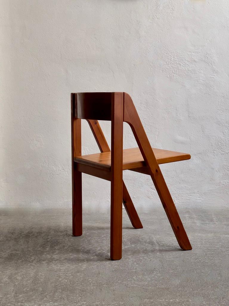 Scandinavian Modern Rare Danish Chair in Solid aged Pine by Nissen & Gehl 1970, Model: Fyrkat For Sale