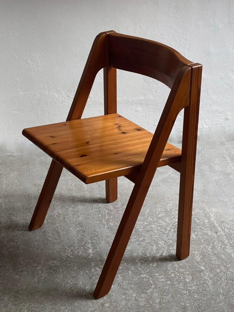 Rare Danish Chair in Solid aged Pine by Nissen & Gehl 1970, Model: Fyrkat For Sale 1