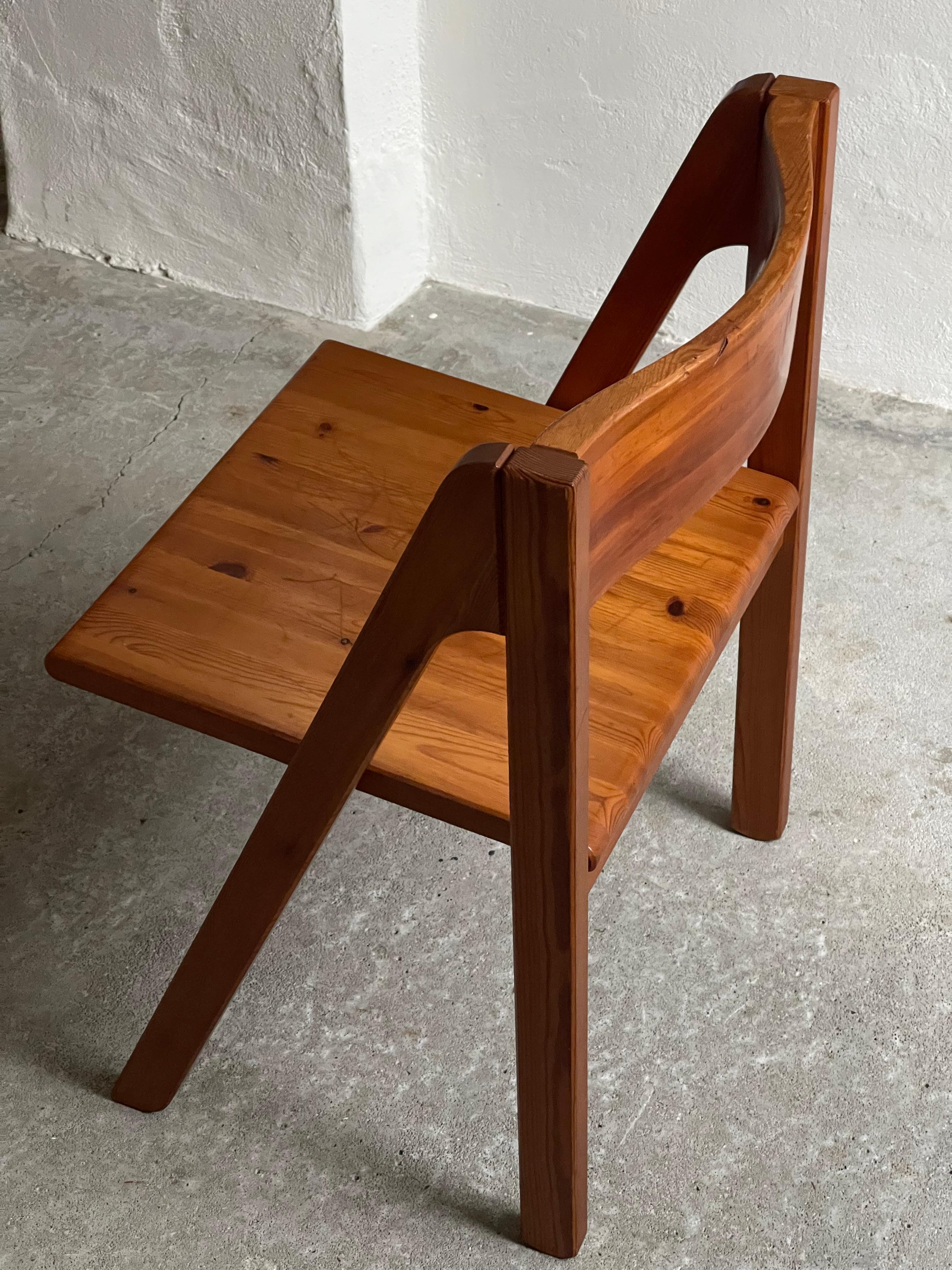 Rare Danish Chair in Solid aged Pine by Nissen & Gehl 1970, Model: Fyrkat For Sale 4