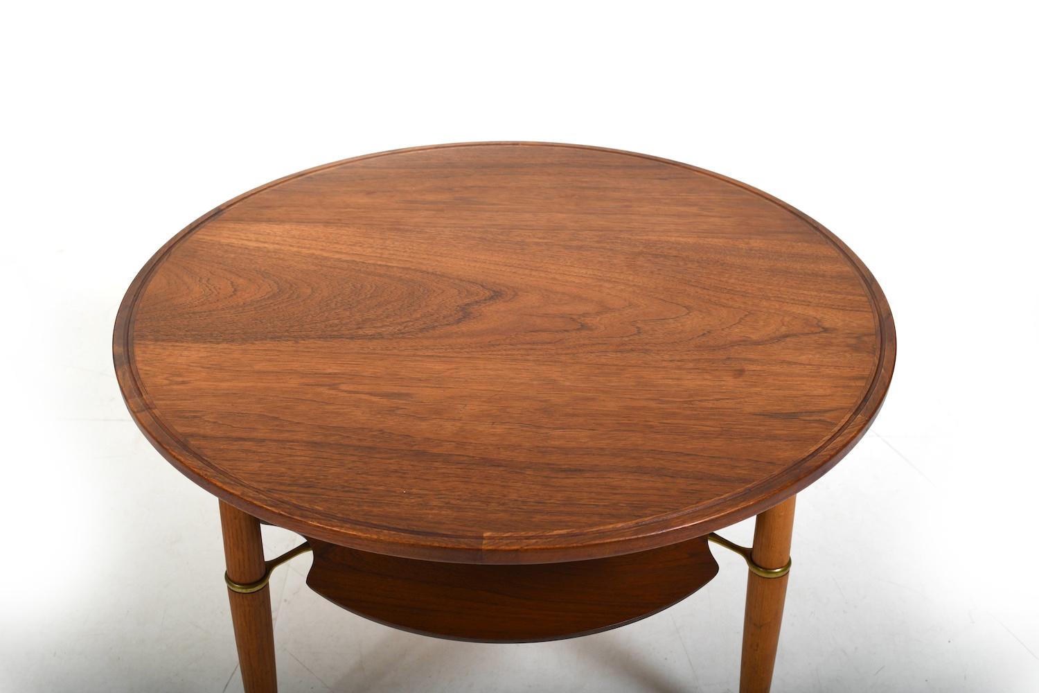 Danois Rare table basse danoise en teck et Oak Oak 1950 en vente