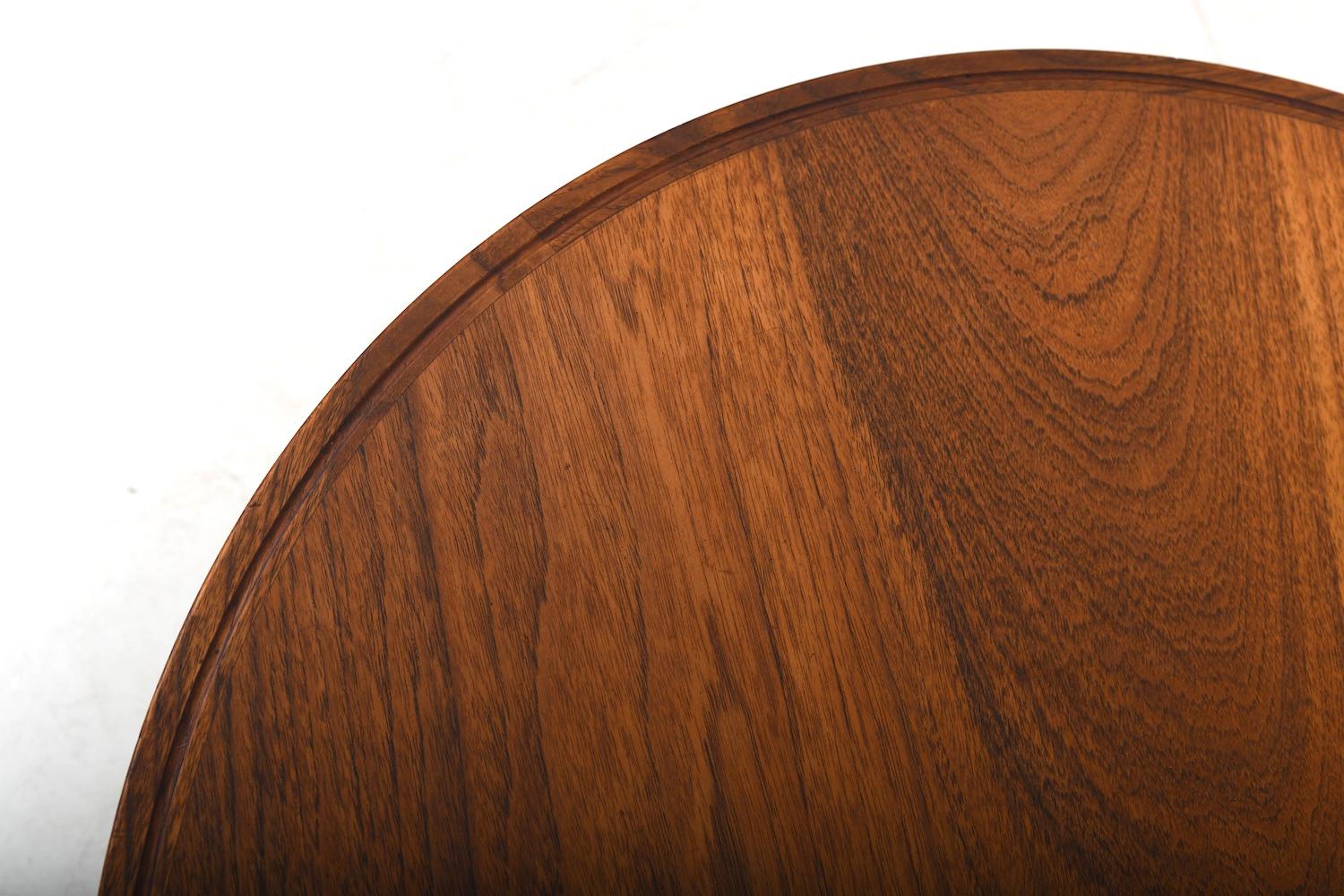 Laiton Rare table basse danoise en teck et Oak Oak 1950 en vente