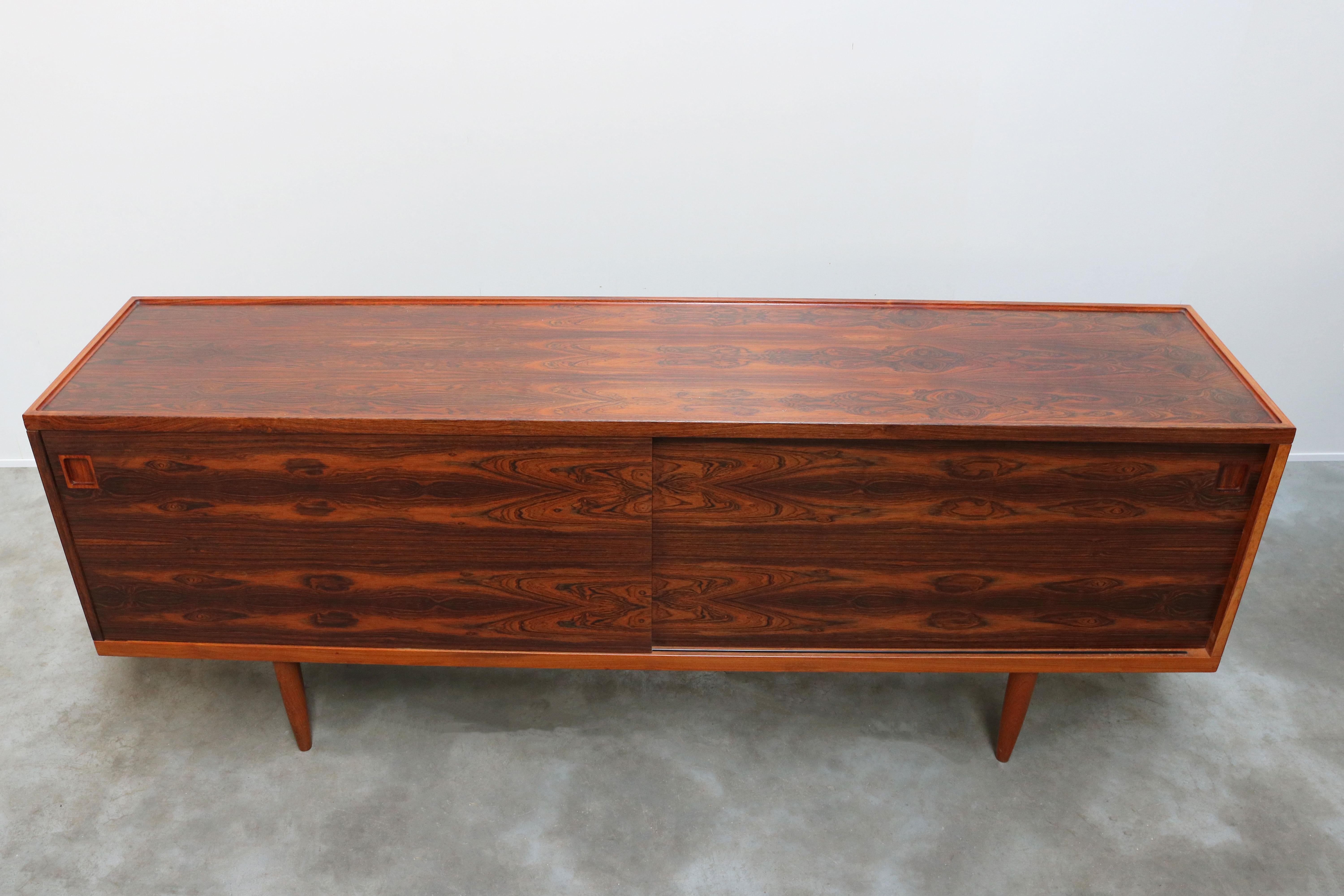 Rare Danish Credenza / Sideboard Model 20 by Niels Otto Moller 1950 Rosewood For Sale 3