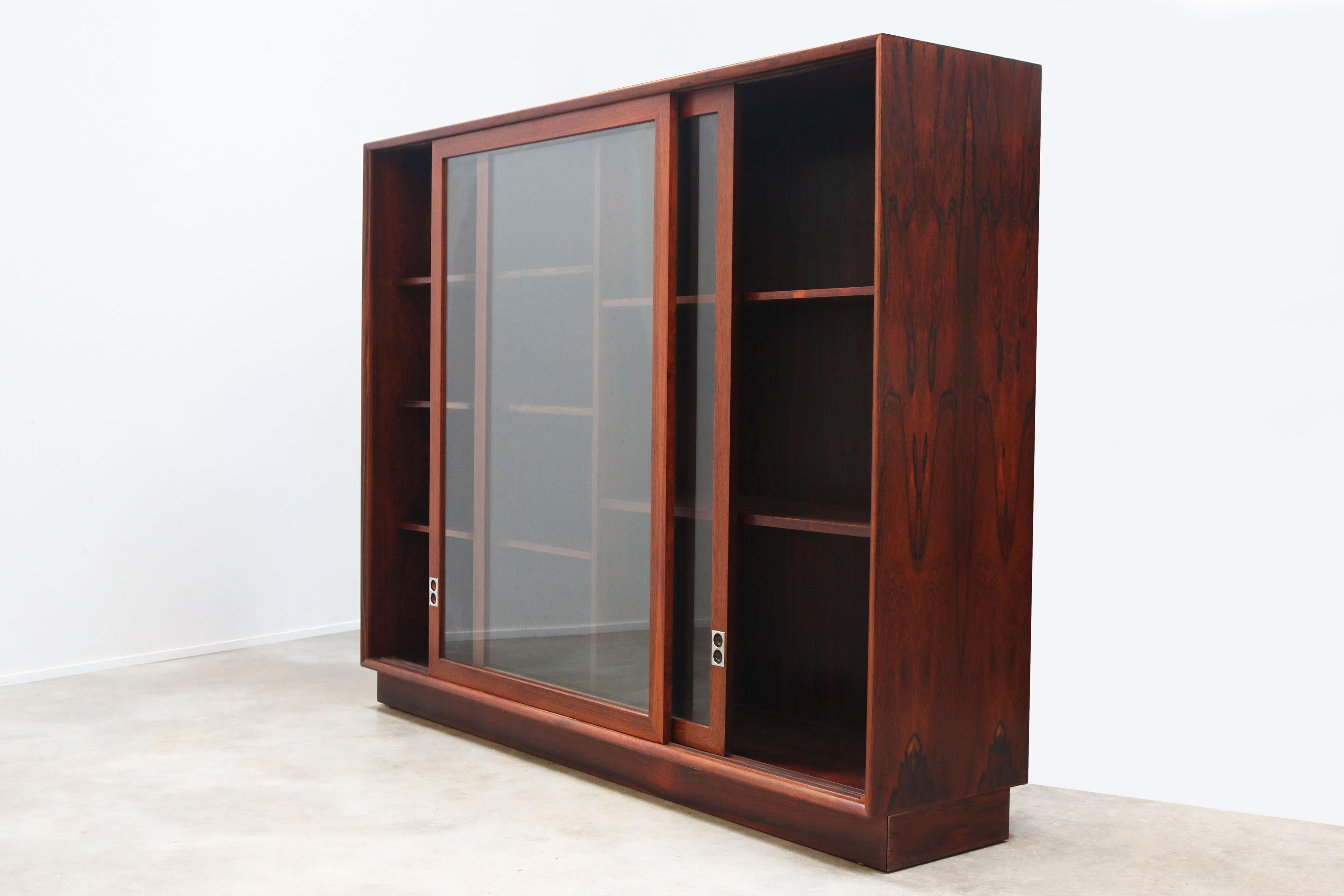 Hand-Crafted Rare danish design rosewood bookcase by Arne vodder for Sibast furniture 1958 For Sale