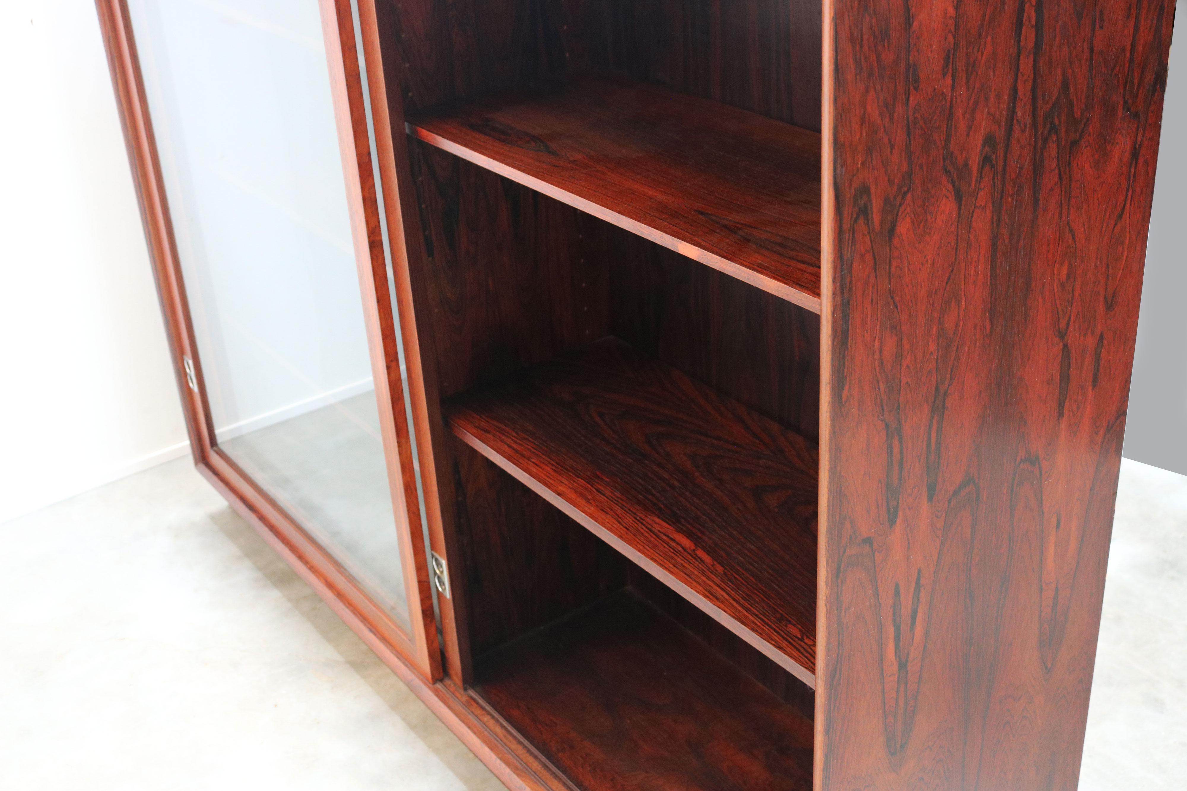 Rare danish design rosewood bookcase by Arne vodder for Sibast furniture 1958 In Good Condition For Sale In Ijzendijke, NL