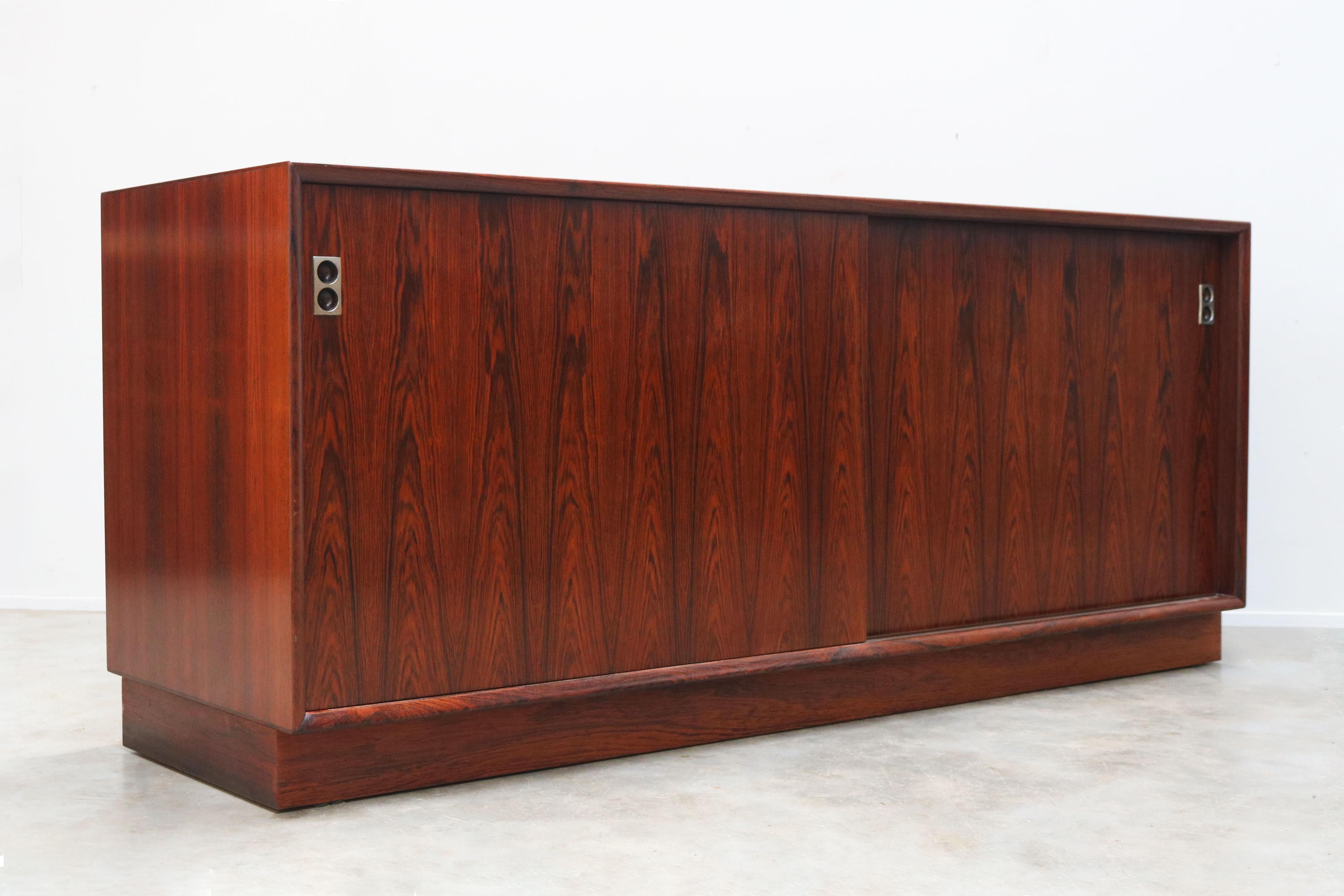 Mid-Century Modern Rare buffet danois design d'Arne Vodder pour Sibast meubles 1958 Bois de rose en vente