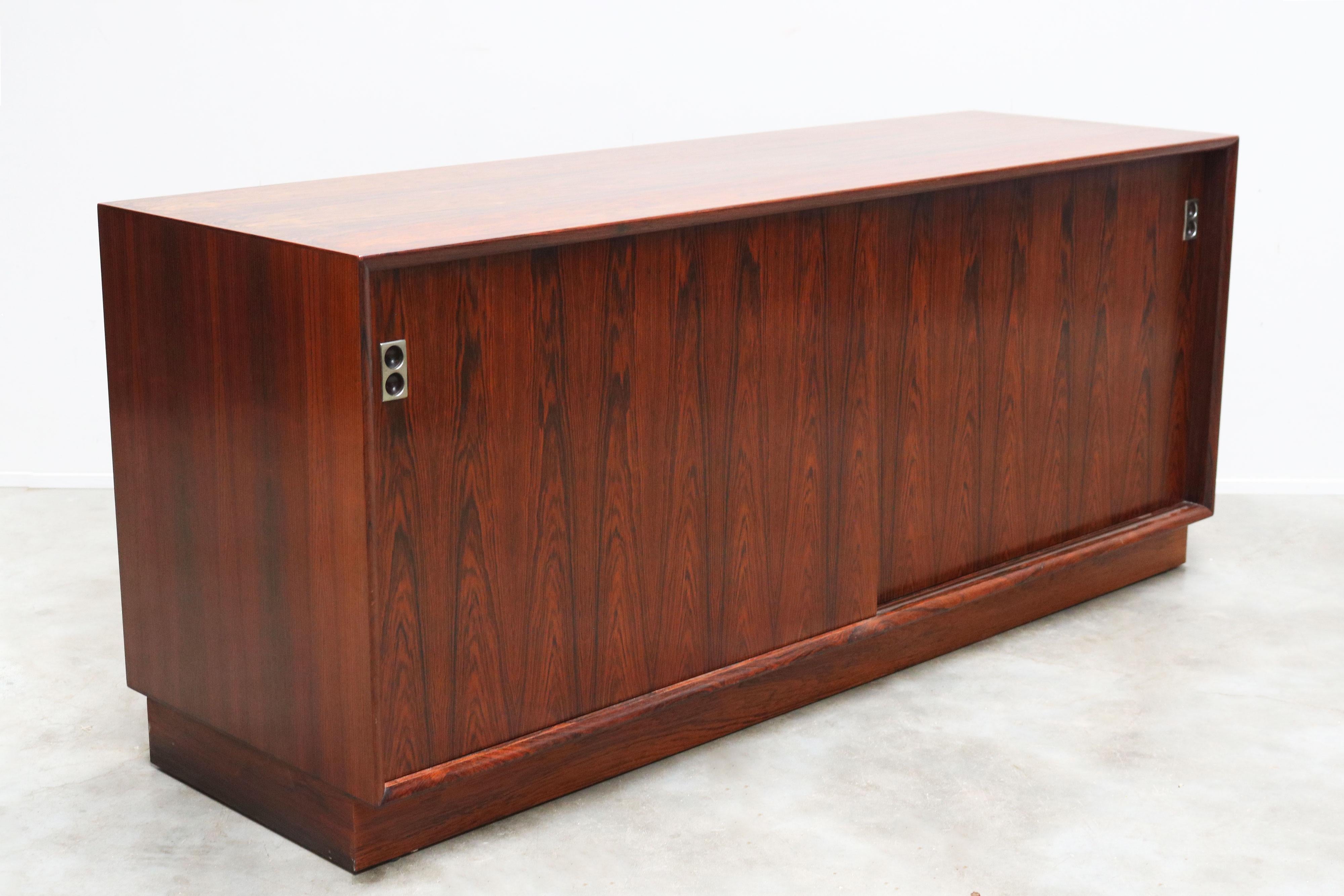 Rare buffet danois design d'Arne Vodder pour Sibast meubles 1958 Bois de rose Bon état - En vente à Ijzendijke, NL