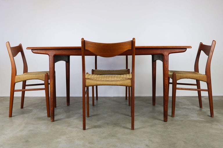 Rare Danish Dining Room Set by Ejner Larsen and Aksel Bender Madsen Teak Papercord For Sale at