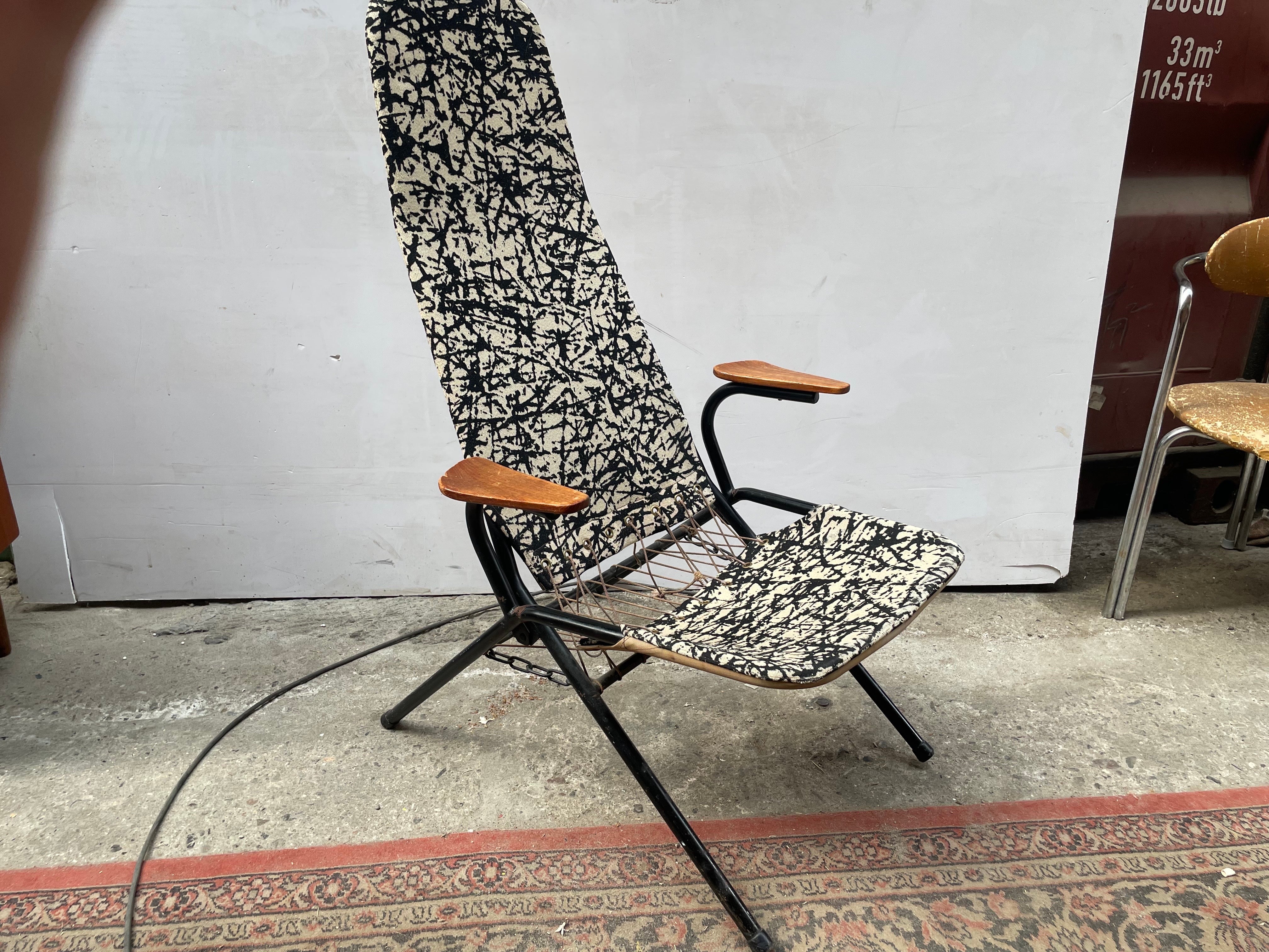 Mid-Century moderno Rara sedia a sdraio danese pieghevole in stile Hans Olsen del 1950 in vendita