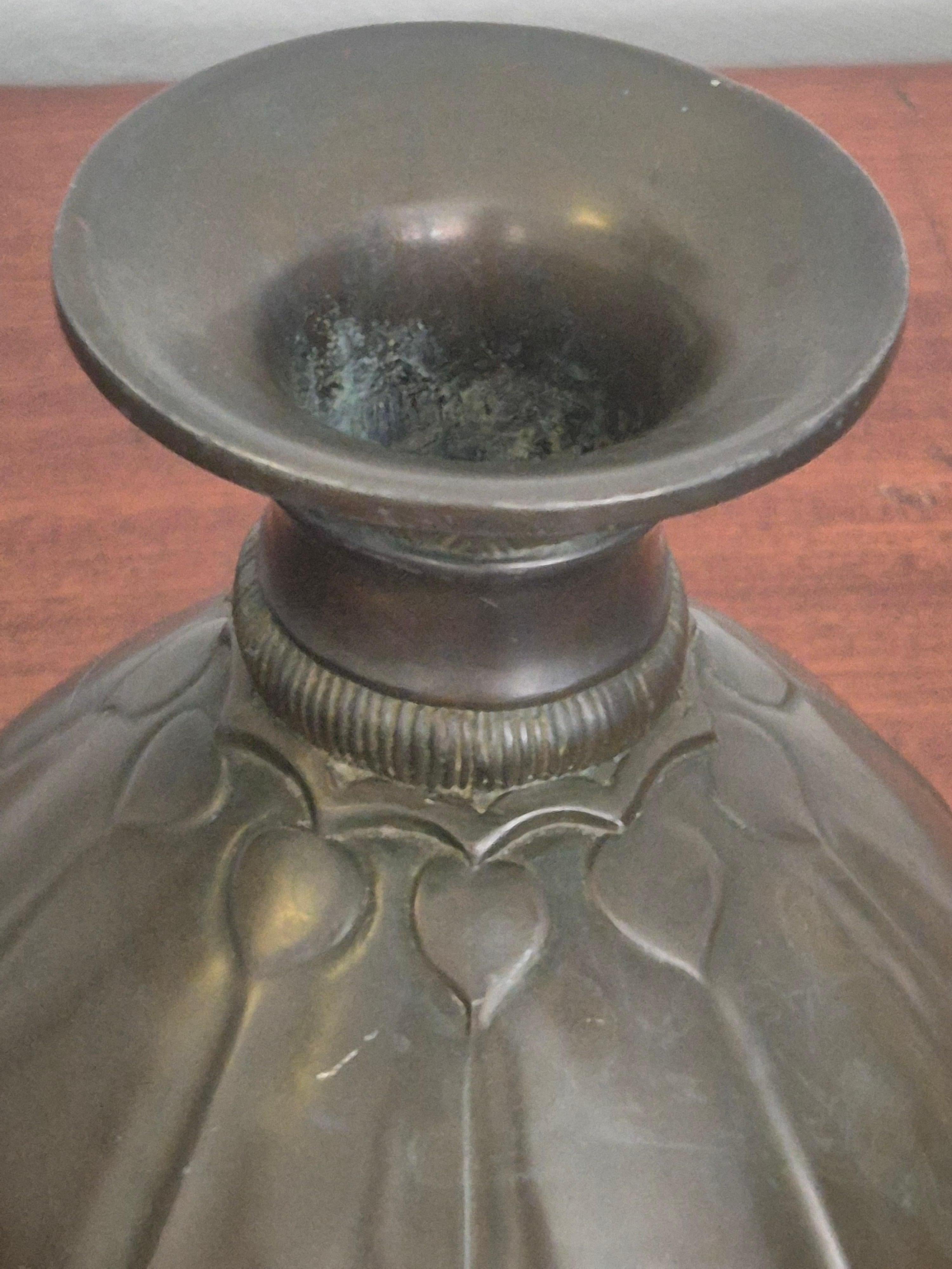 Raro vaso danese Grace / Art Deco modello D88, bellissimo arredamento di Just Andersen. In condizioni discrete in vendita a Stockholm, SE