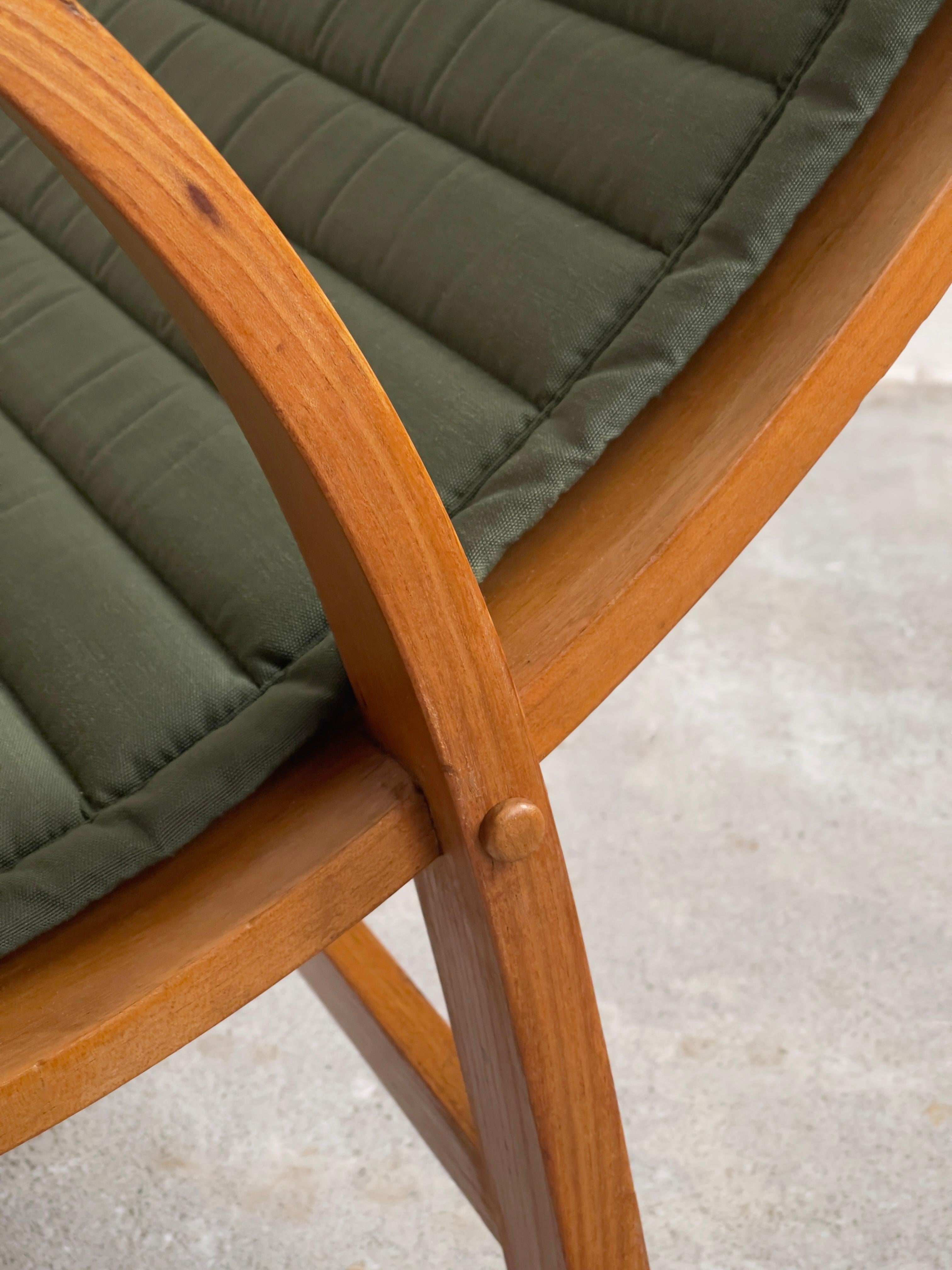 Rare 1940s Danish Modern Lounge Chair in Elm by Søren Hansen for Fritz Hansen  For Sale 4