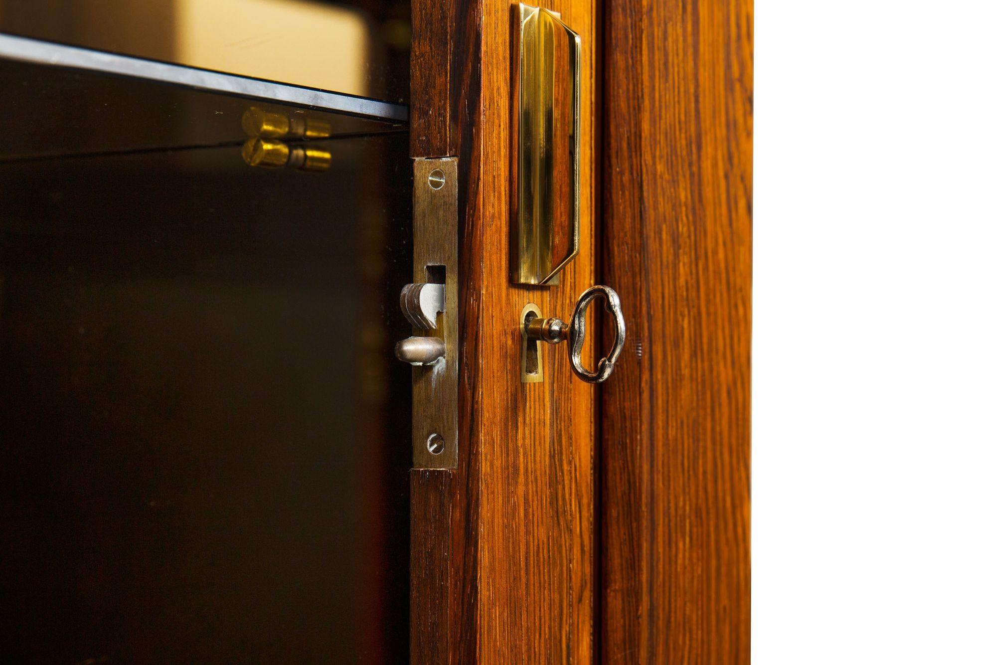 Seltener dänischer moderner Tamour-Door-Barschrank aus Rosenholz von Kurt Ostervig aus Rosenholz im Angebot 5