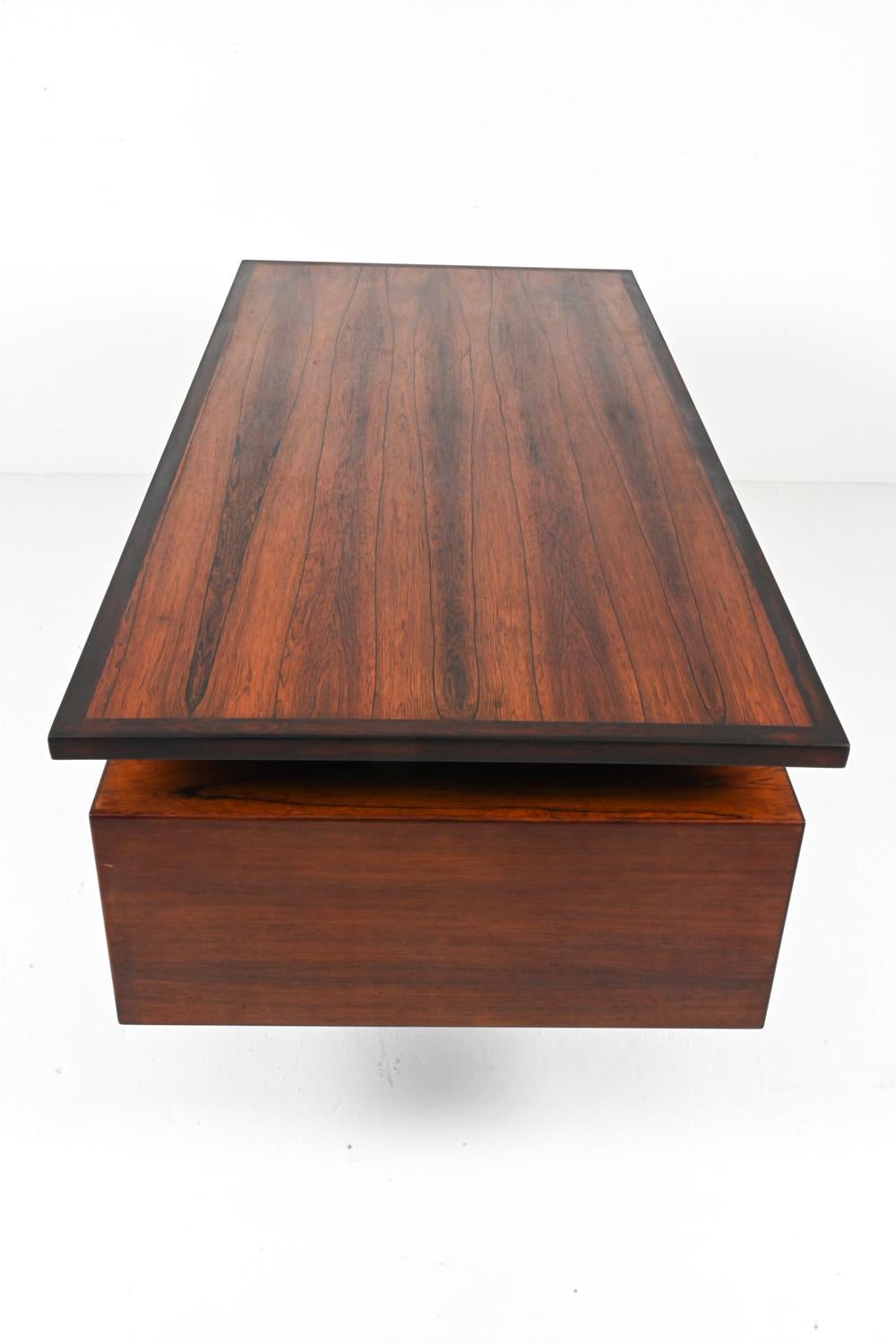 Rare Danish Rosewood Desk Attributed to Jorgen & Nanna Ditzel for Kolds Savvaerk For Sale 13