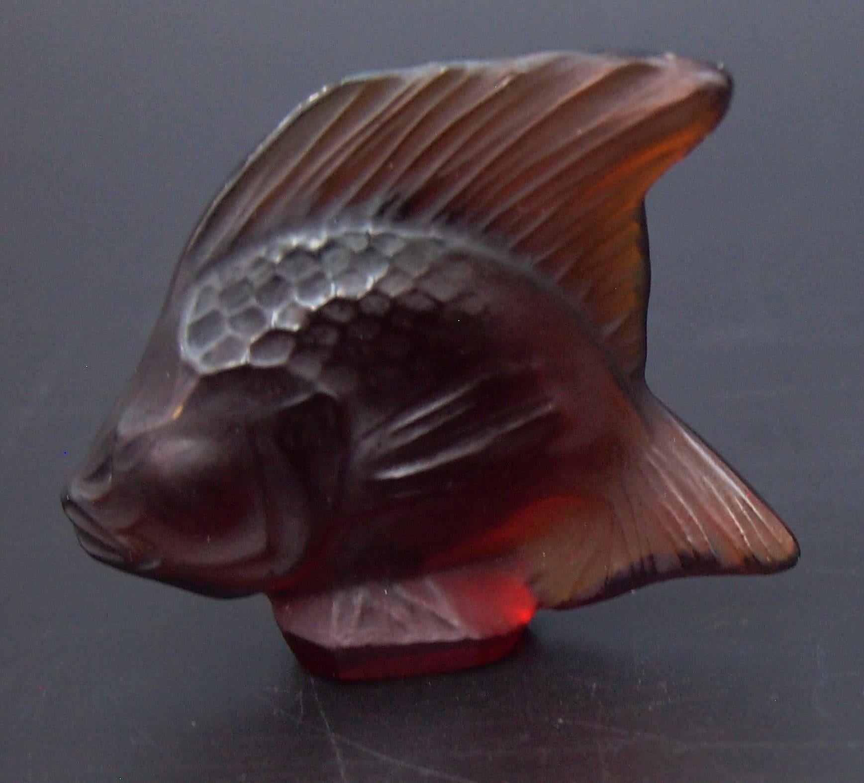 Rare Dark Amber Rene Lalique Poisson Cachet Original from 1920s 1