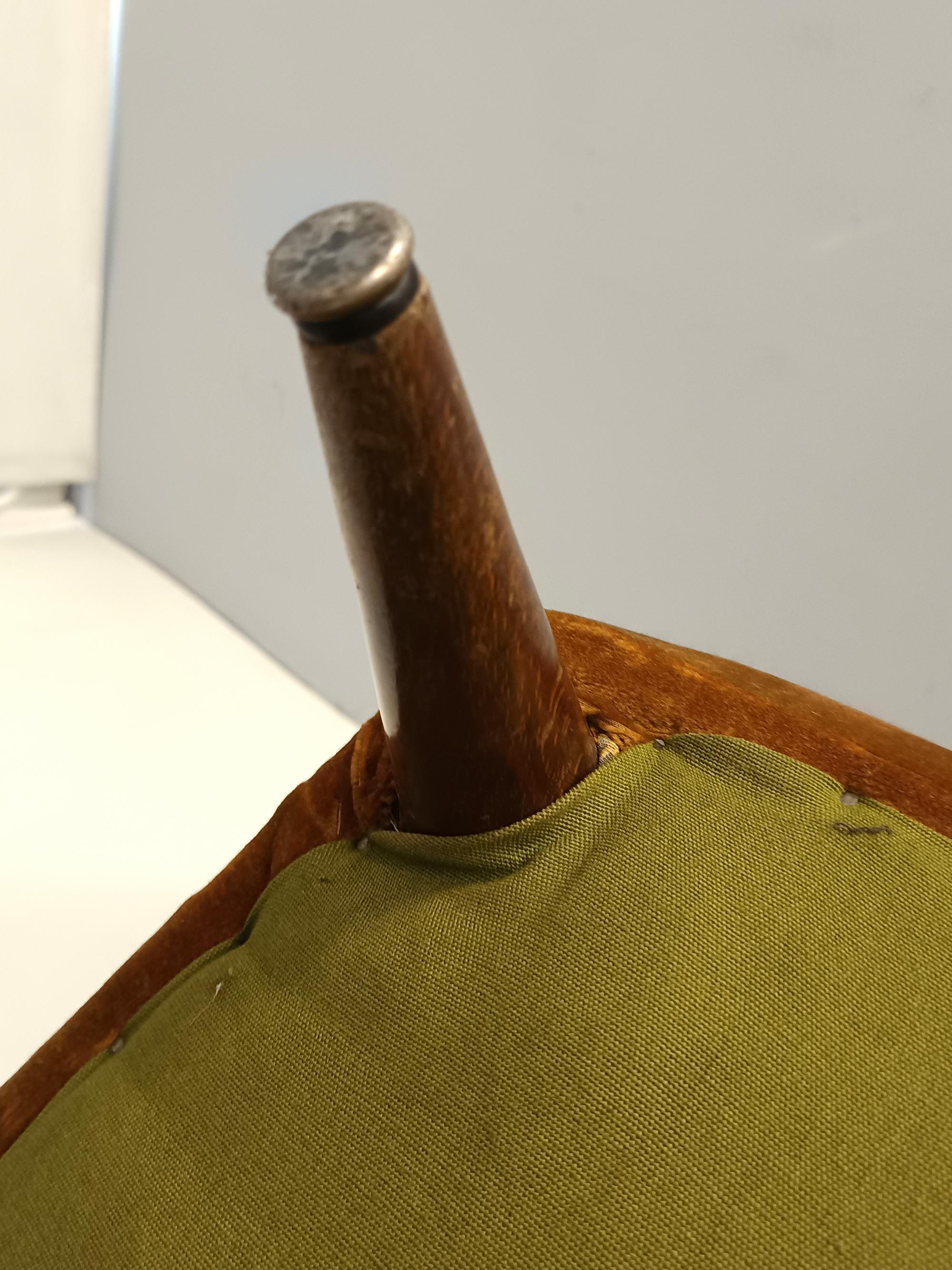 Rare Dark Goldenrod Wingback Armchair model 437 by Gio Ponti for Cassina en venta 3