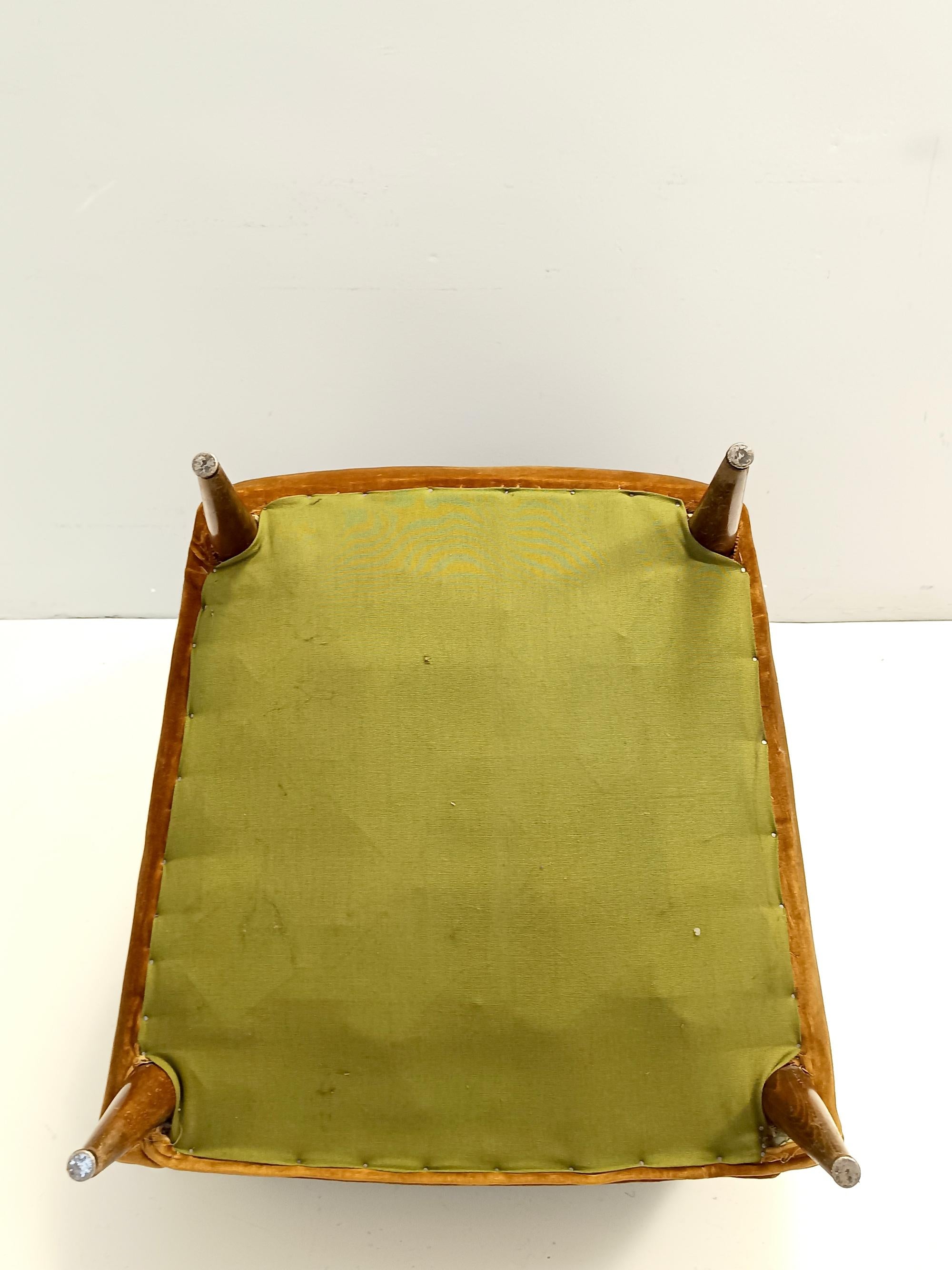 Rare Dark Goldenrod Wingback Armchair model 437 by Gio Ponti for Cassina en venta 2