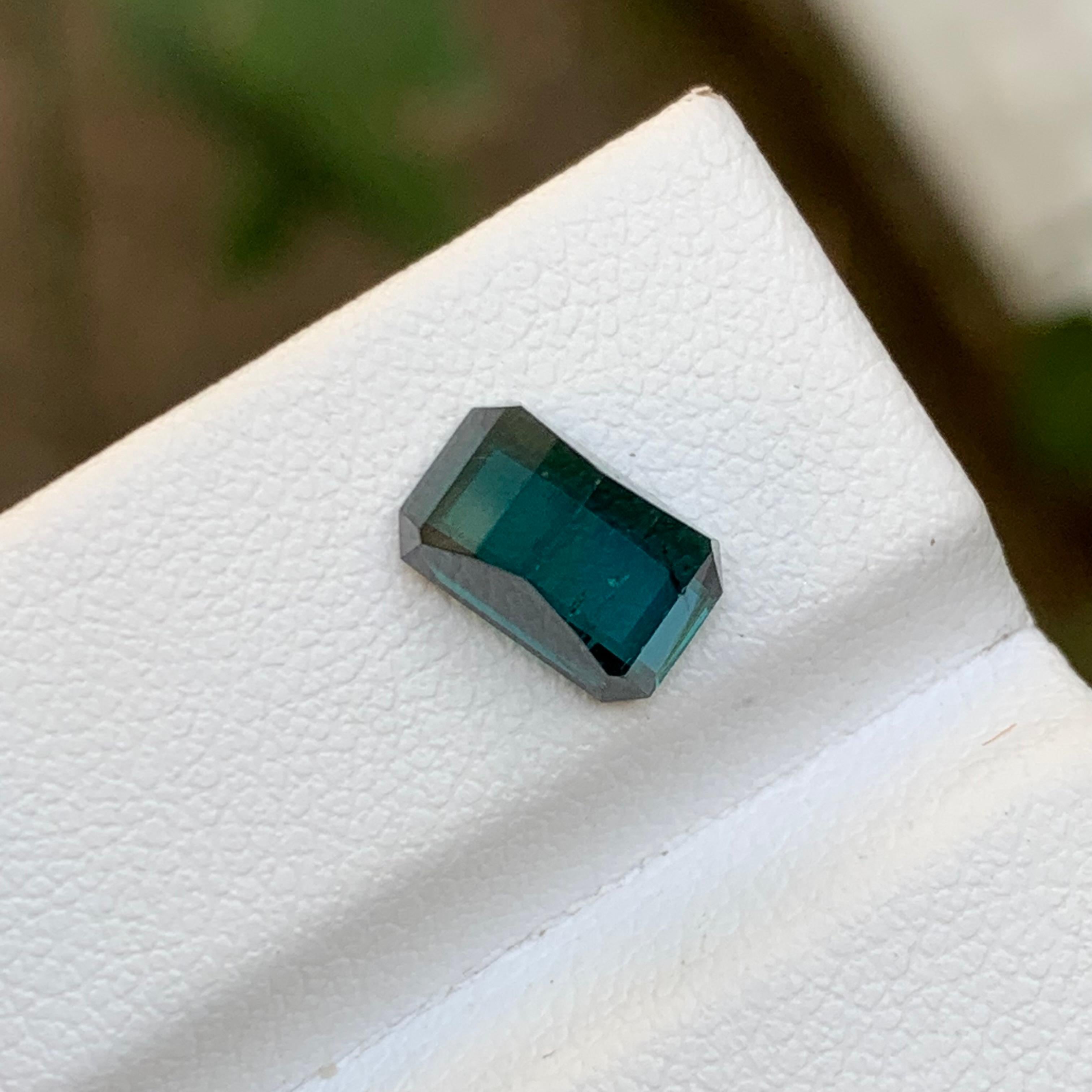 Rare Darkish Indicolite Blue Natural Tourmaline Gemstone, 2.35 Carat Emerald Cut In New Condition In Peshawar, PK