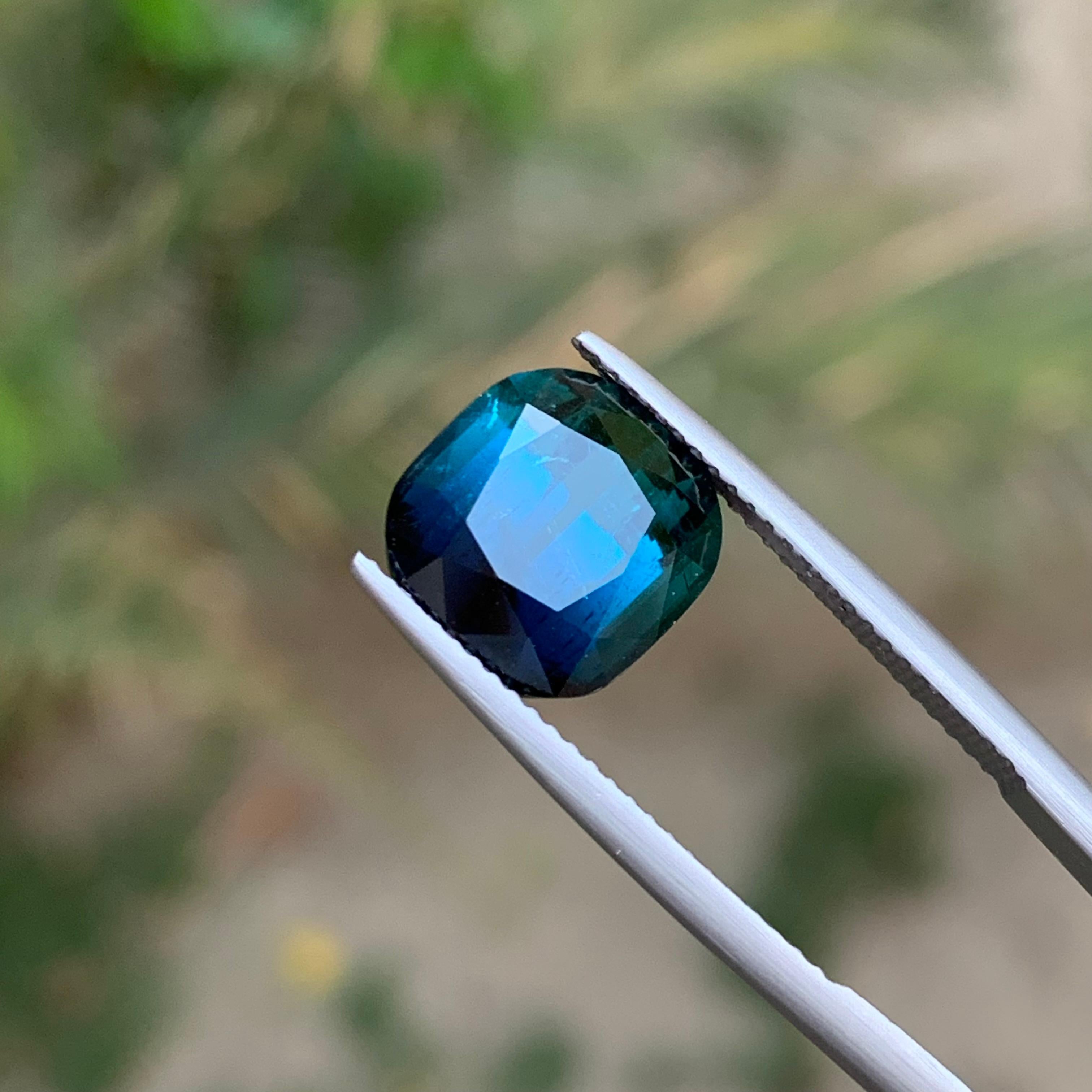 Rara gemma di tormalina naturale blu scuro, anello a cuscino quadrato da 5,85 carati in vendita 5