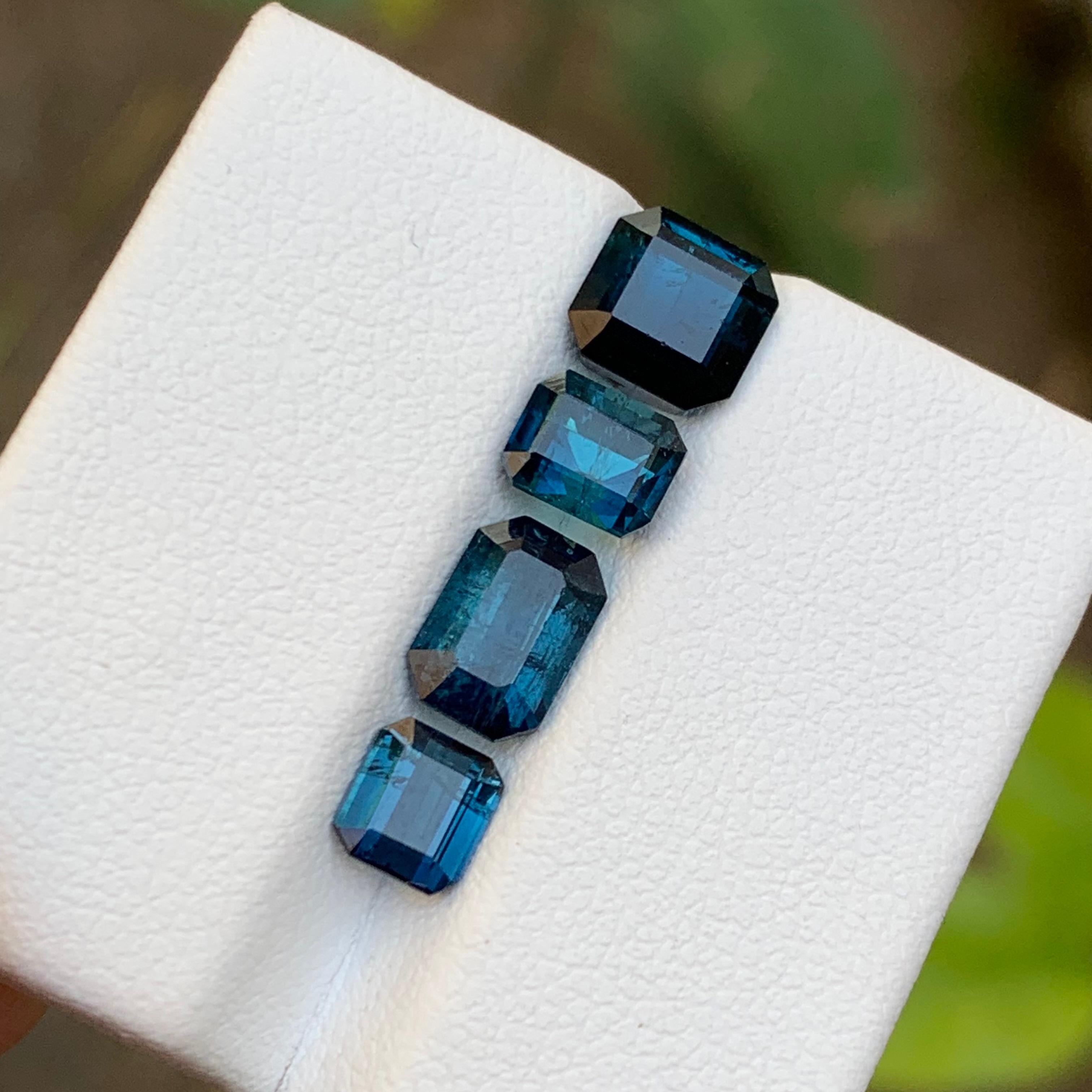 Rare lot de tourmalines naturelles bleu encre foncé, 4,85 carats pour bijoux en vente 5
