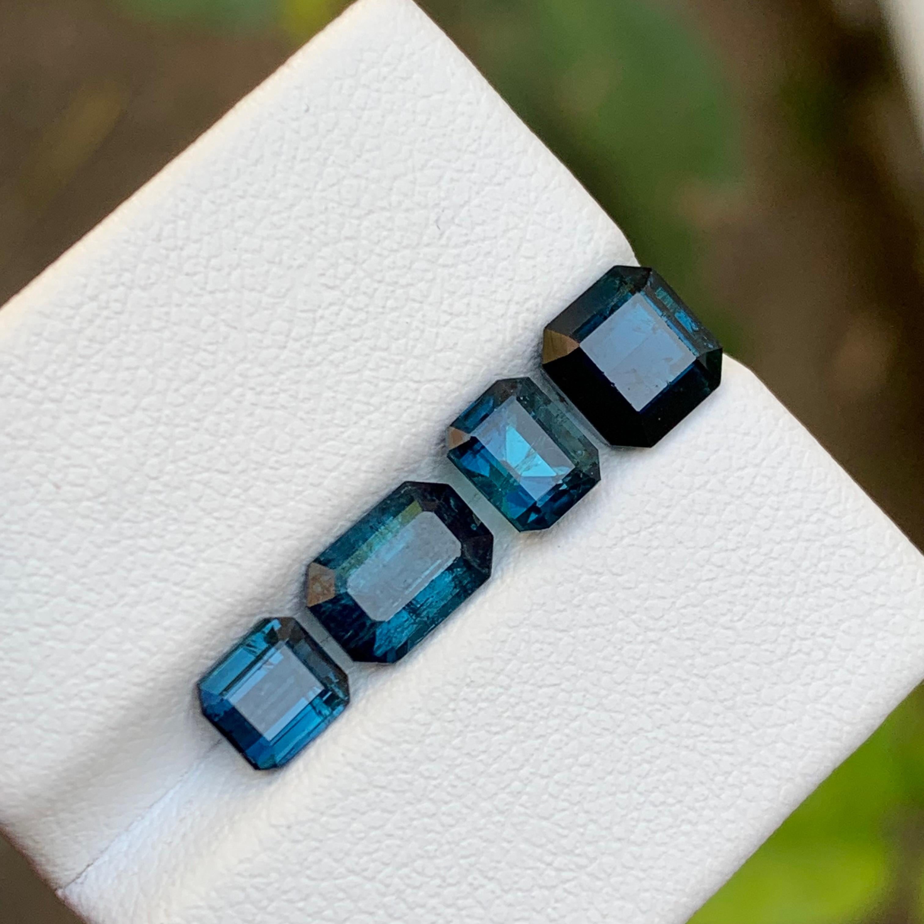 Rare lot de tourmalines naturelles bleu encre foncé, 4,85 carats pour bijoux en vente 1