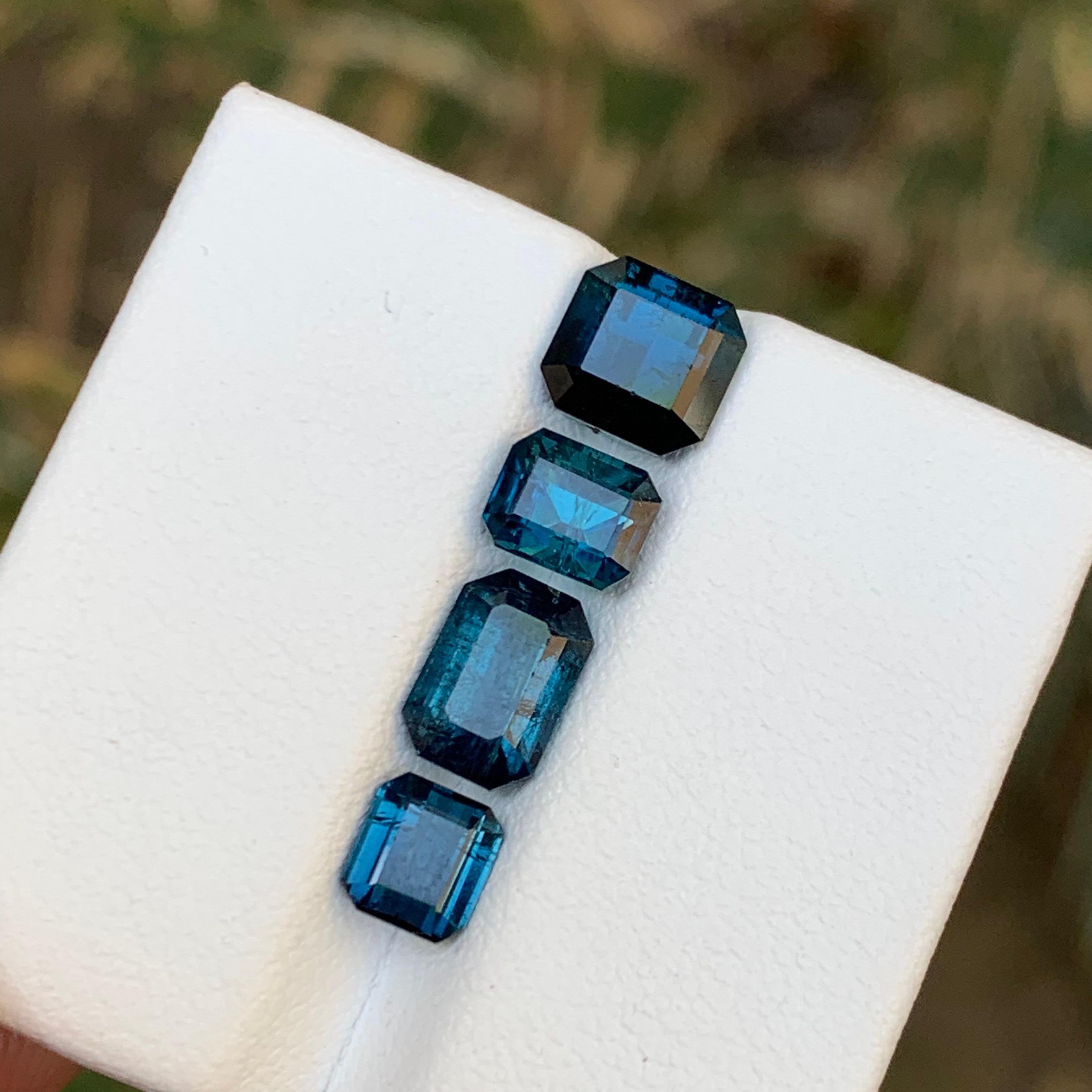 Rare lot de tourmalines naturelles bleu encre foncé, 4,85 carats pour bijoux en vente 3