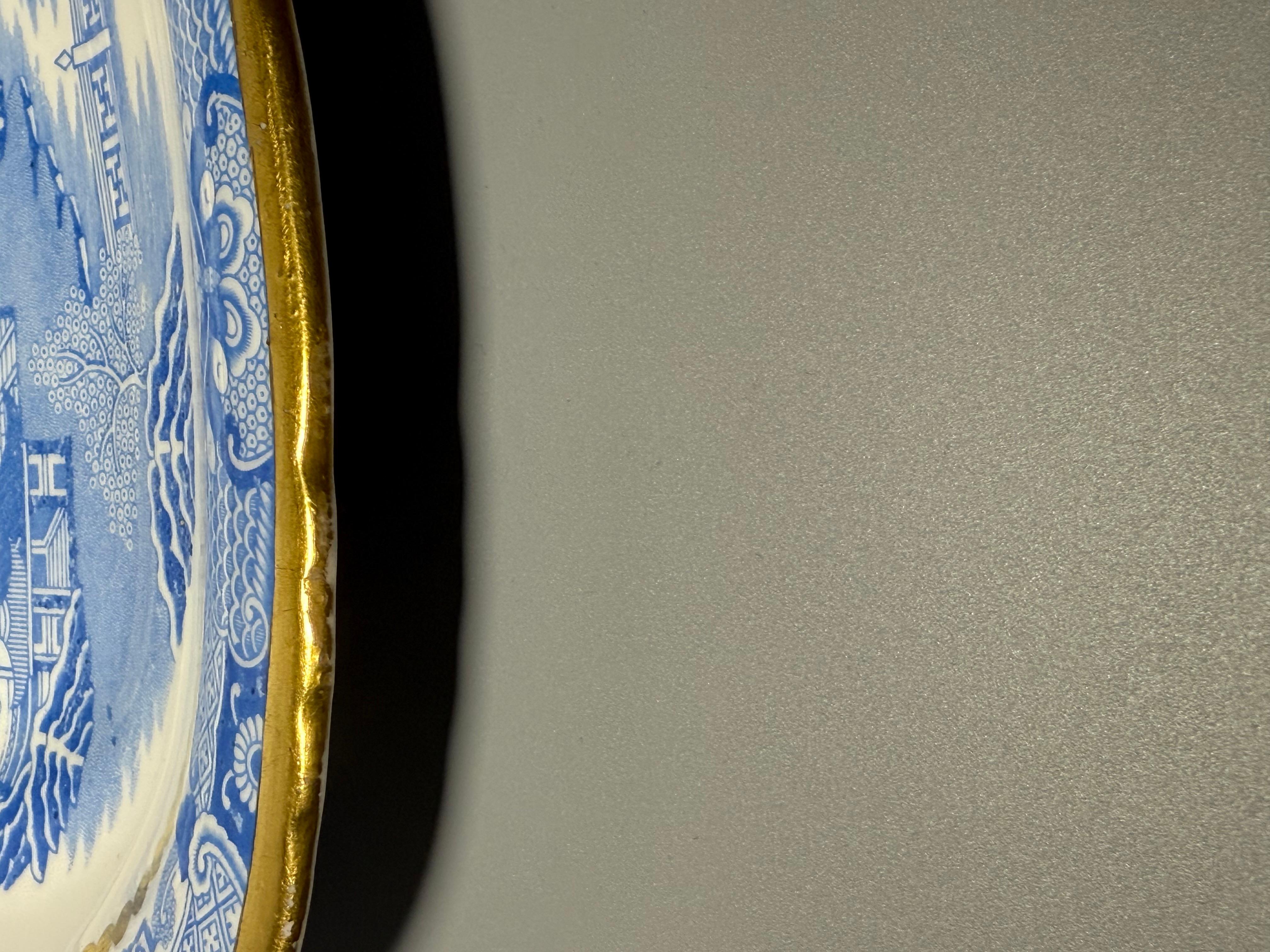 Canton Style White Blue Porcelain Davenport England Willow Six pieces 1820-1886 For Sale 4