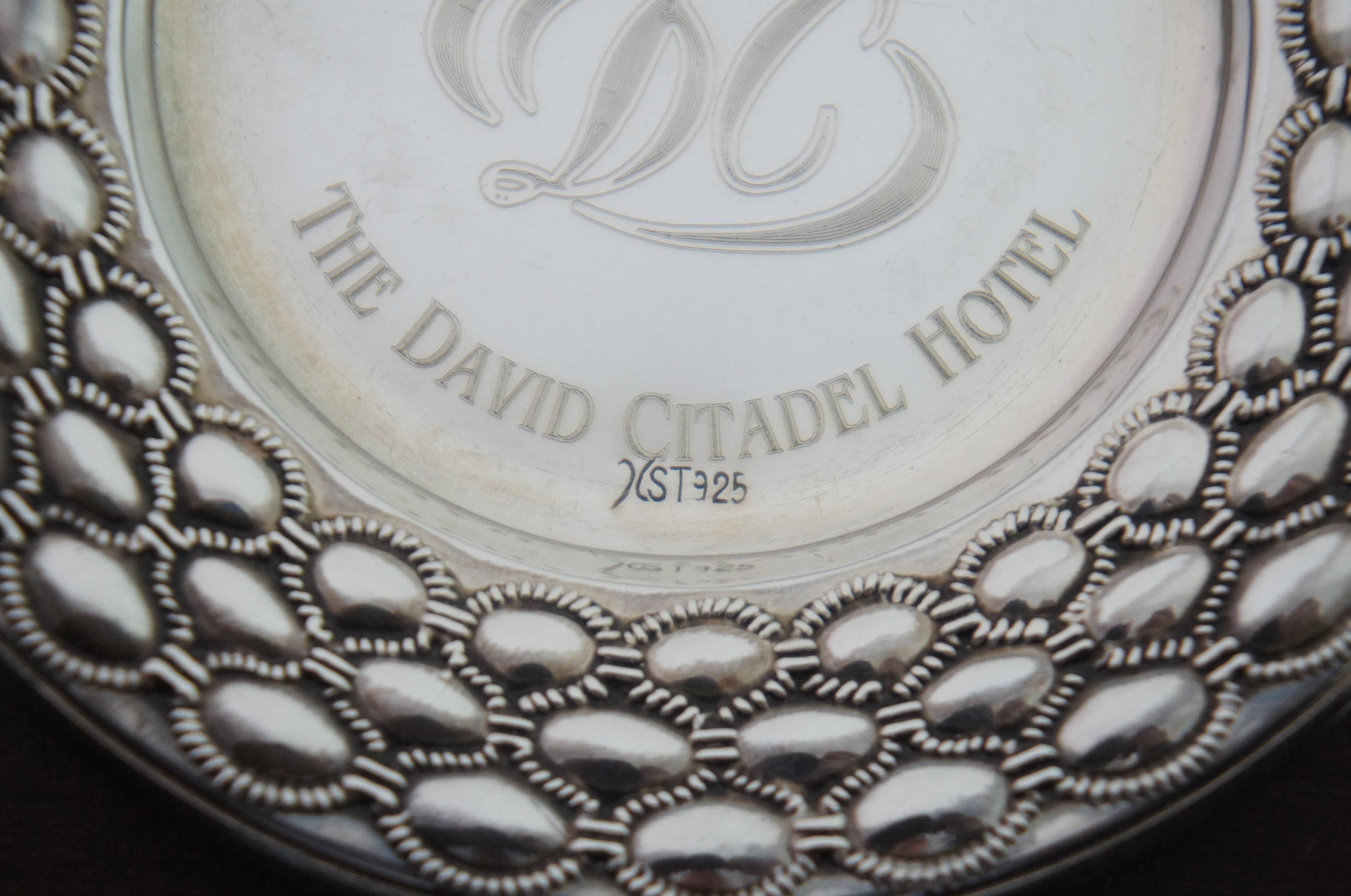 Argent sterling Rare assiette plate à vin en argent sterling 925 sur le modèle de l'hôtel David Citadel, 31 g en vente