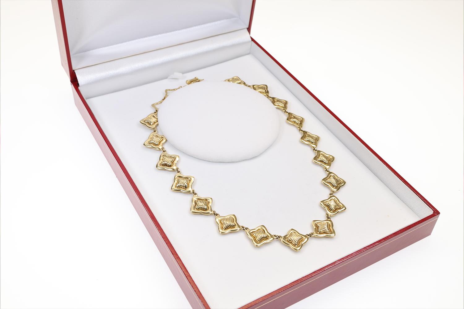 Seltene David Yurman Quatrefoil Halskette aus massivem Gelbgold, 18 Karat, limitierte Serie, Stück im Angebot 3
