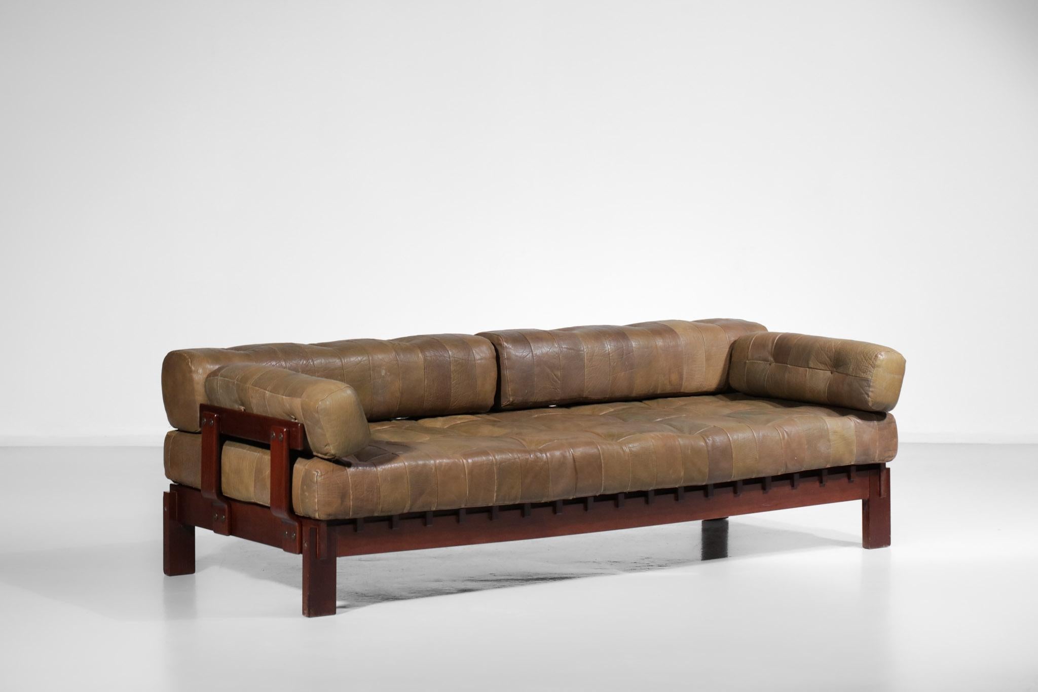 Rare Daybed Sofa from the 60's De Sede Style Leather In Good Condition In Lyon, FR