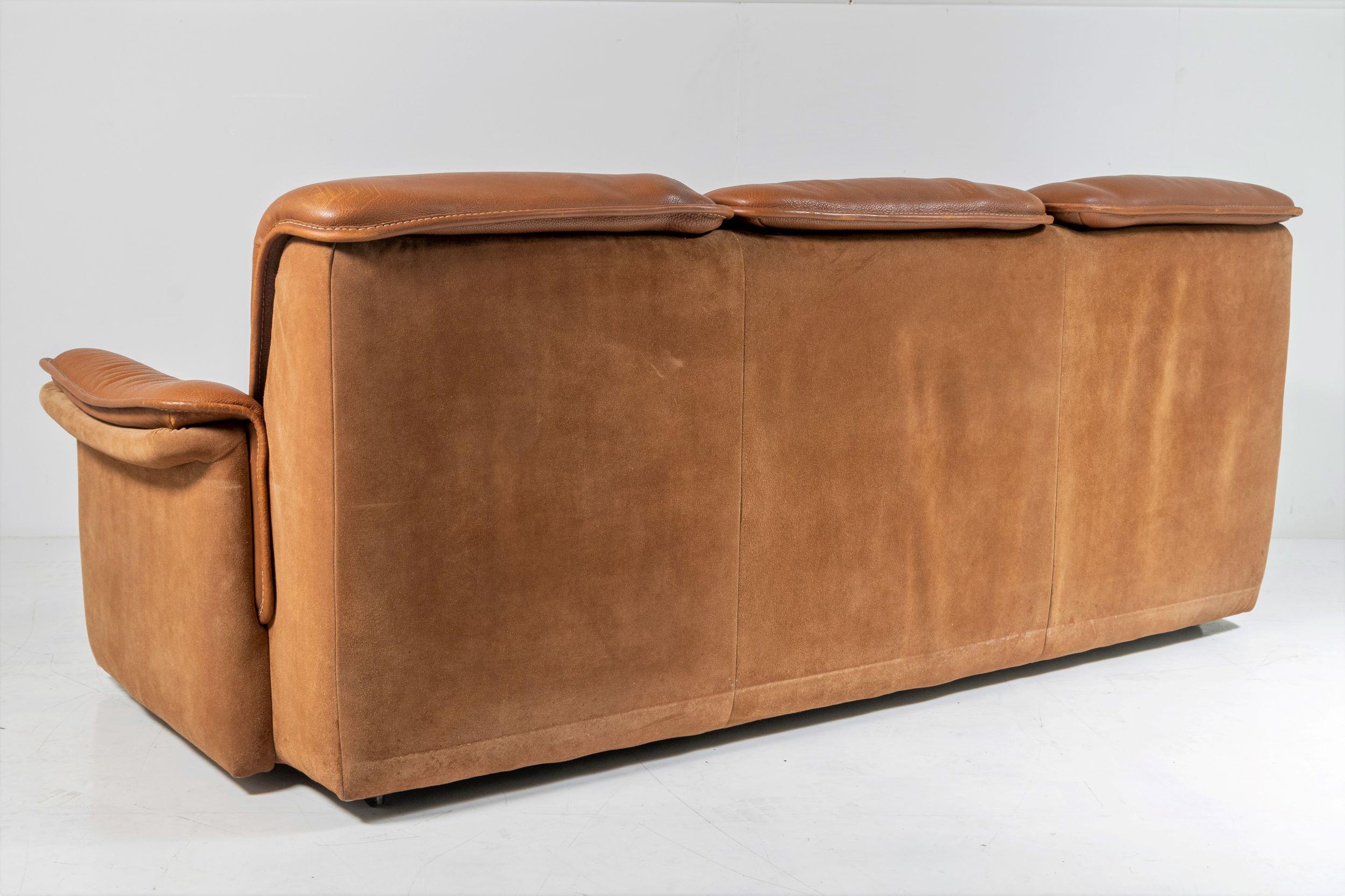 Rare De Sede DS12 Model 1970s Brown Tan Leather and Suede 3 Seater Sofa For Sale 7