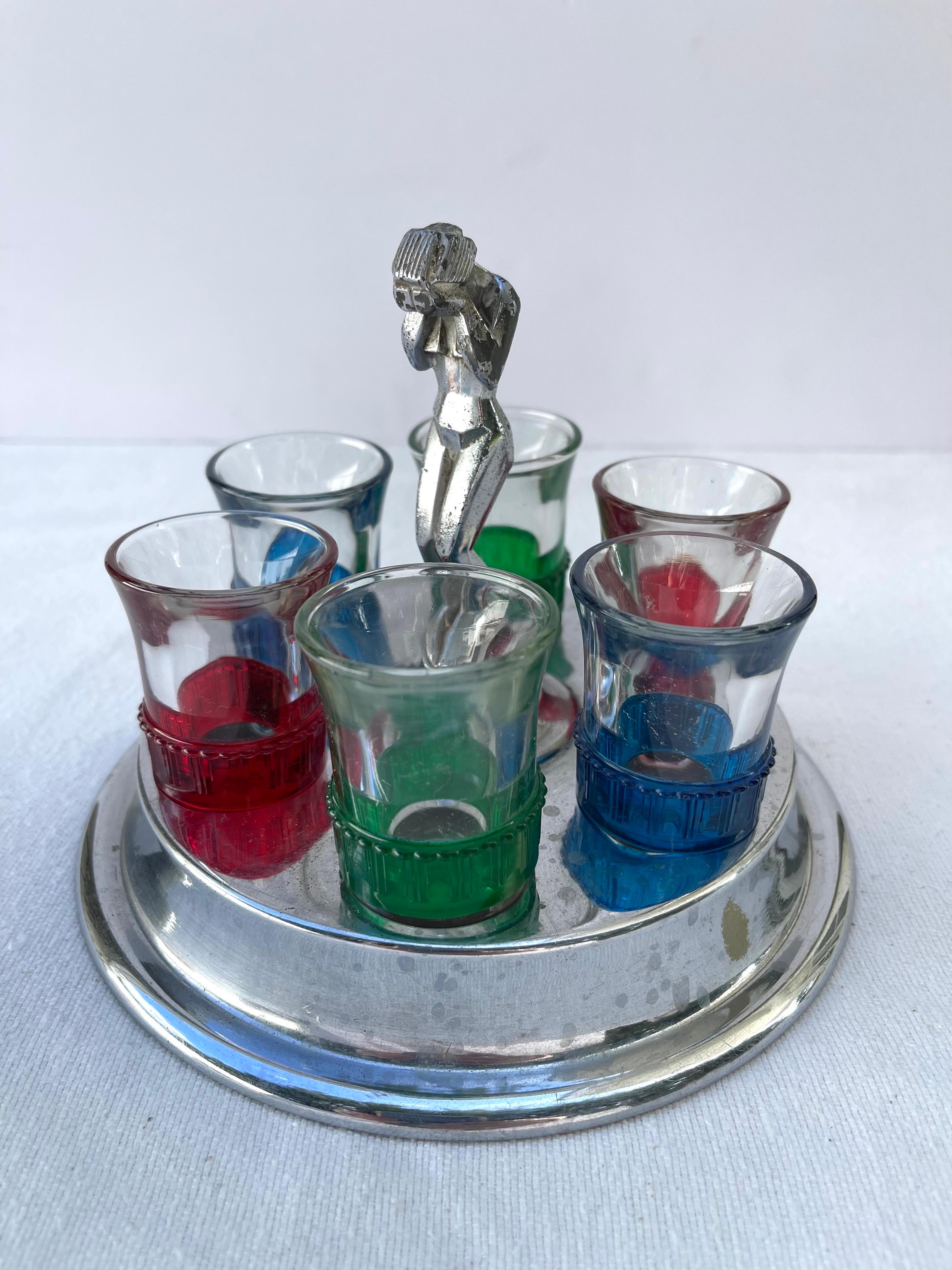 Seltenes Deco Nudefarbenes Farberware Shot Glass Serviergeschirr-Set  (Art déco) im Angebot